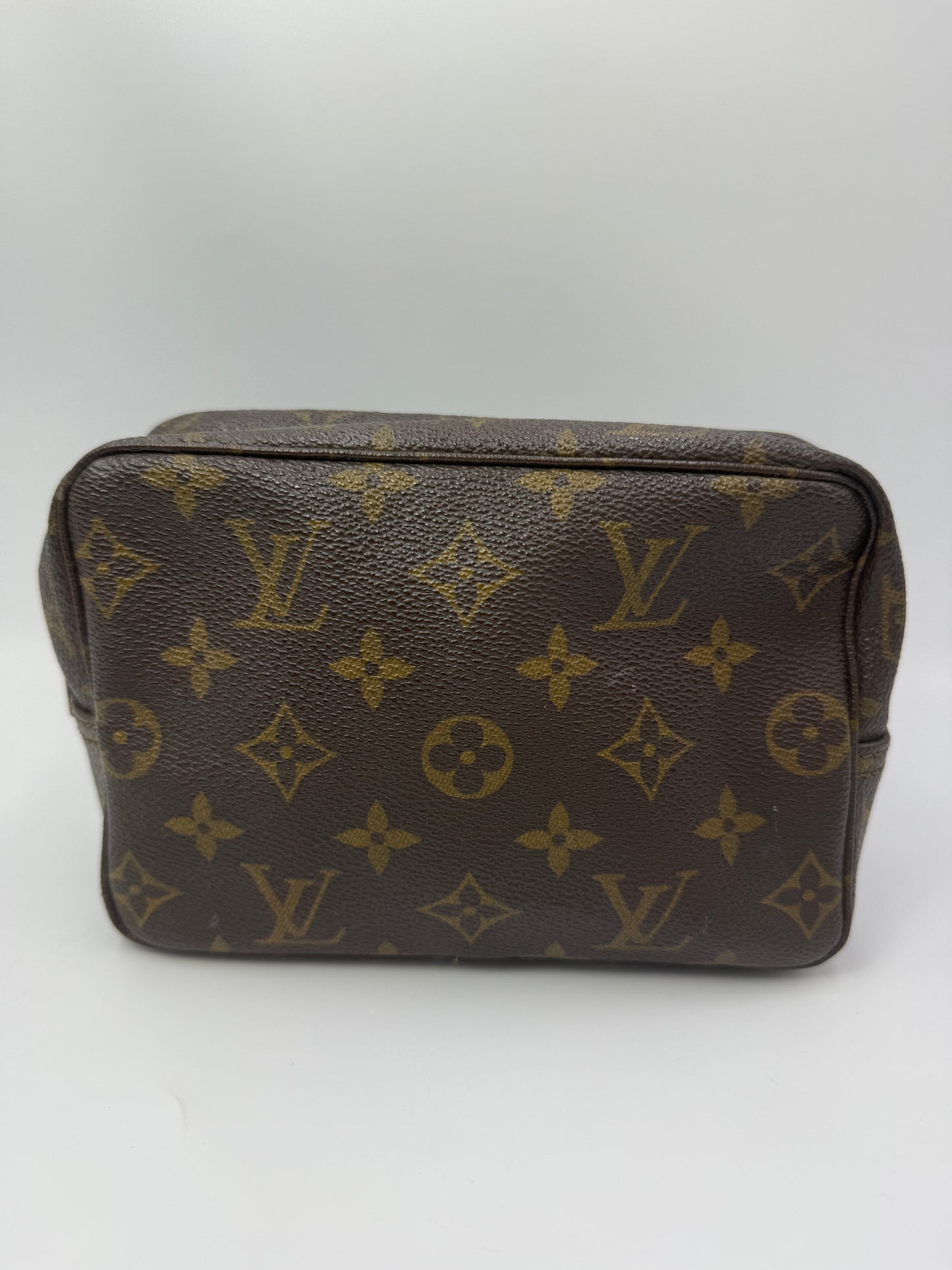 Louis Vuitton Monogram Trousse Toiletry 18 cm 832