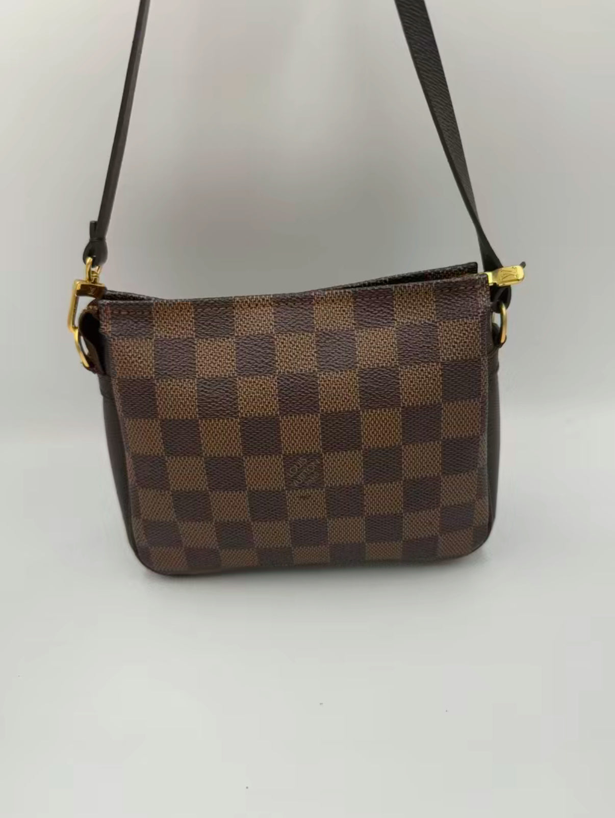 Louis Vuitton Damier Ebene Pochette Trousse Hand Bag