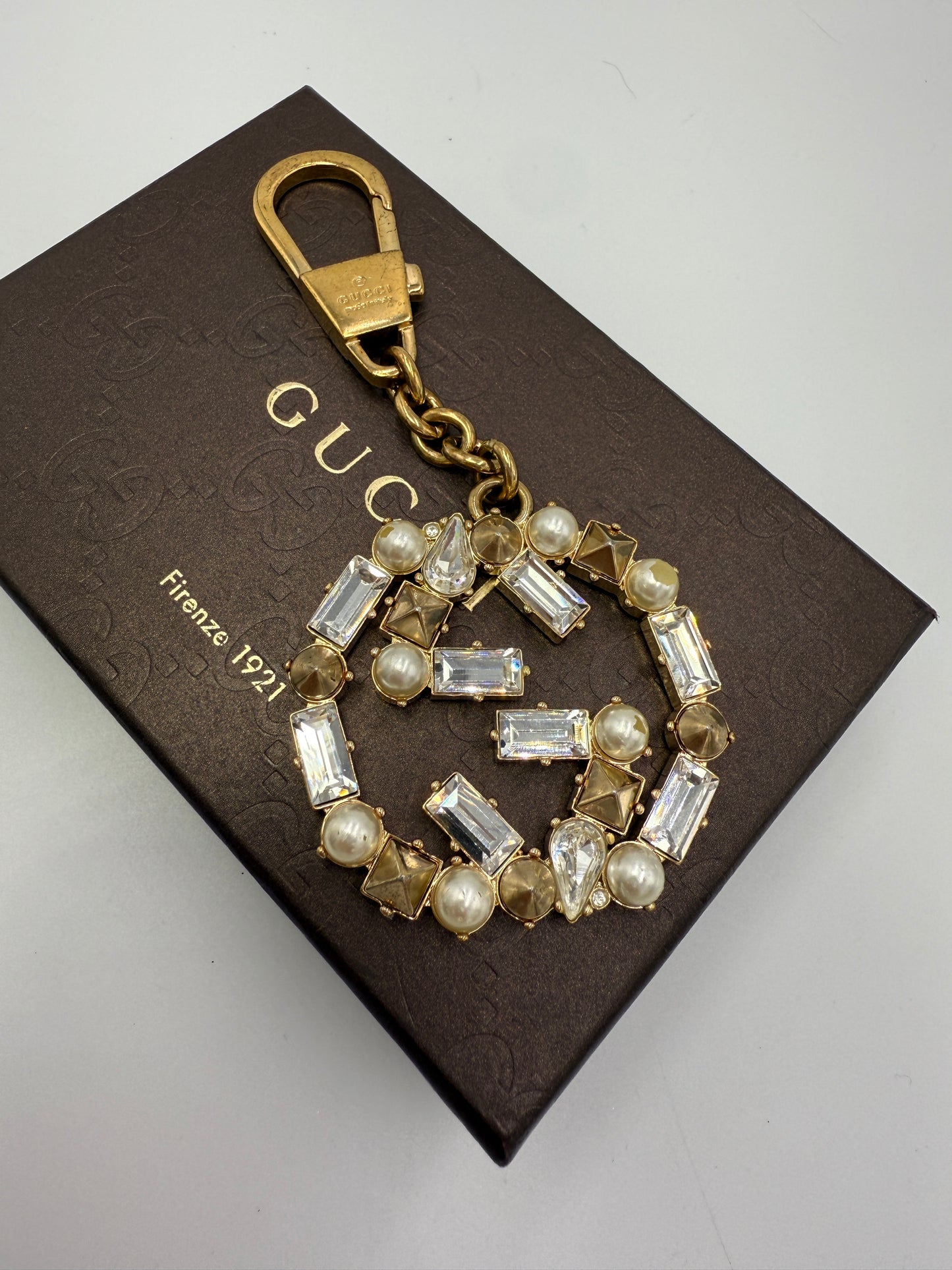 Gucci Bijoux Pearl Interlocking GG Bag Charm Keychain