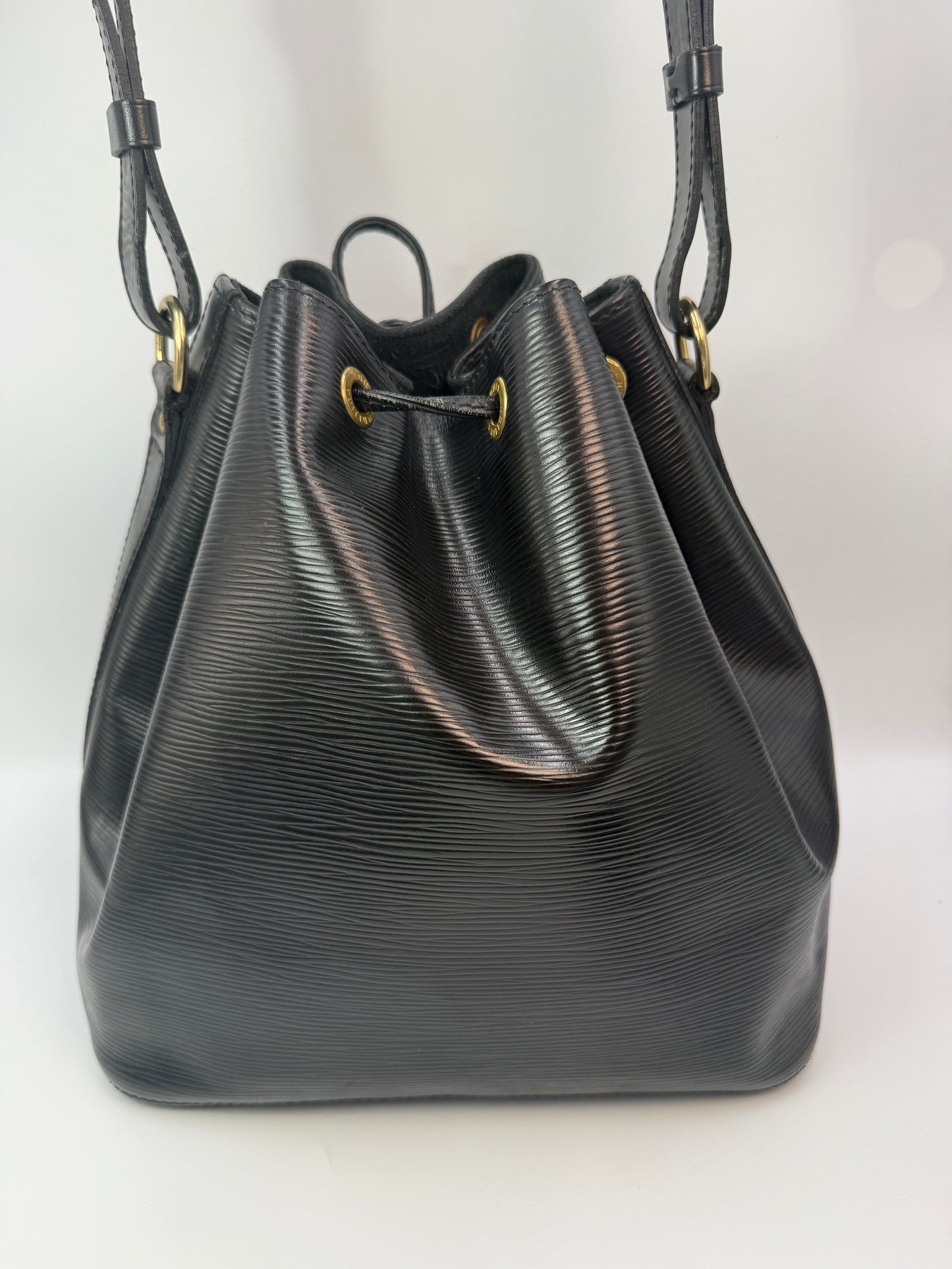 Louis Vuitton Black Epi Leather Neo Noe Bucket Bag