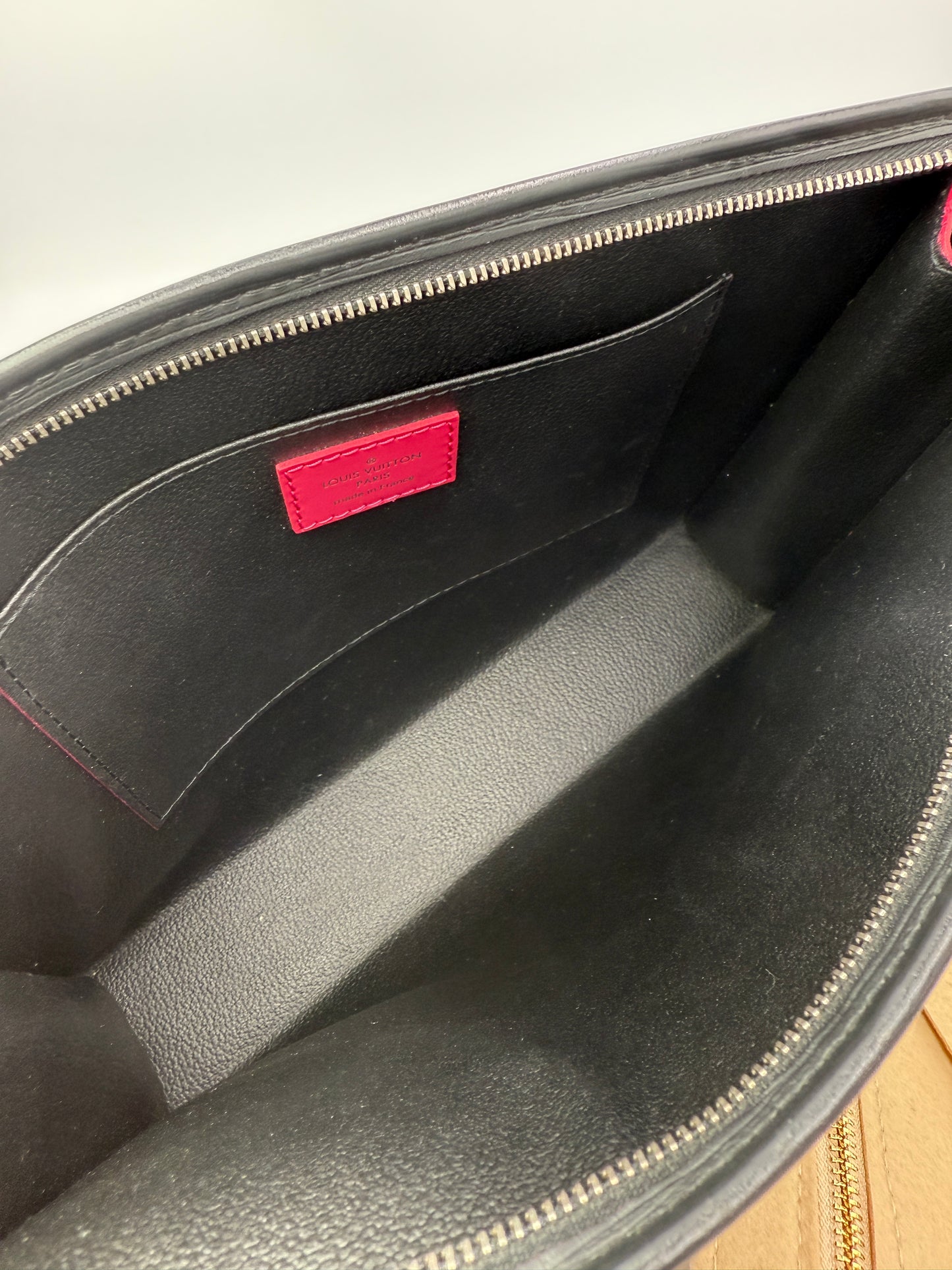 Louis Vuitton Black Pink Epi Toiletry Pouch 26 TA1197