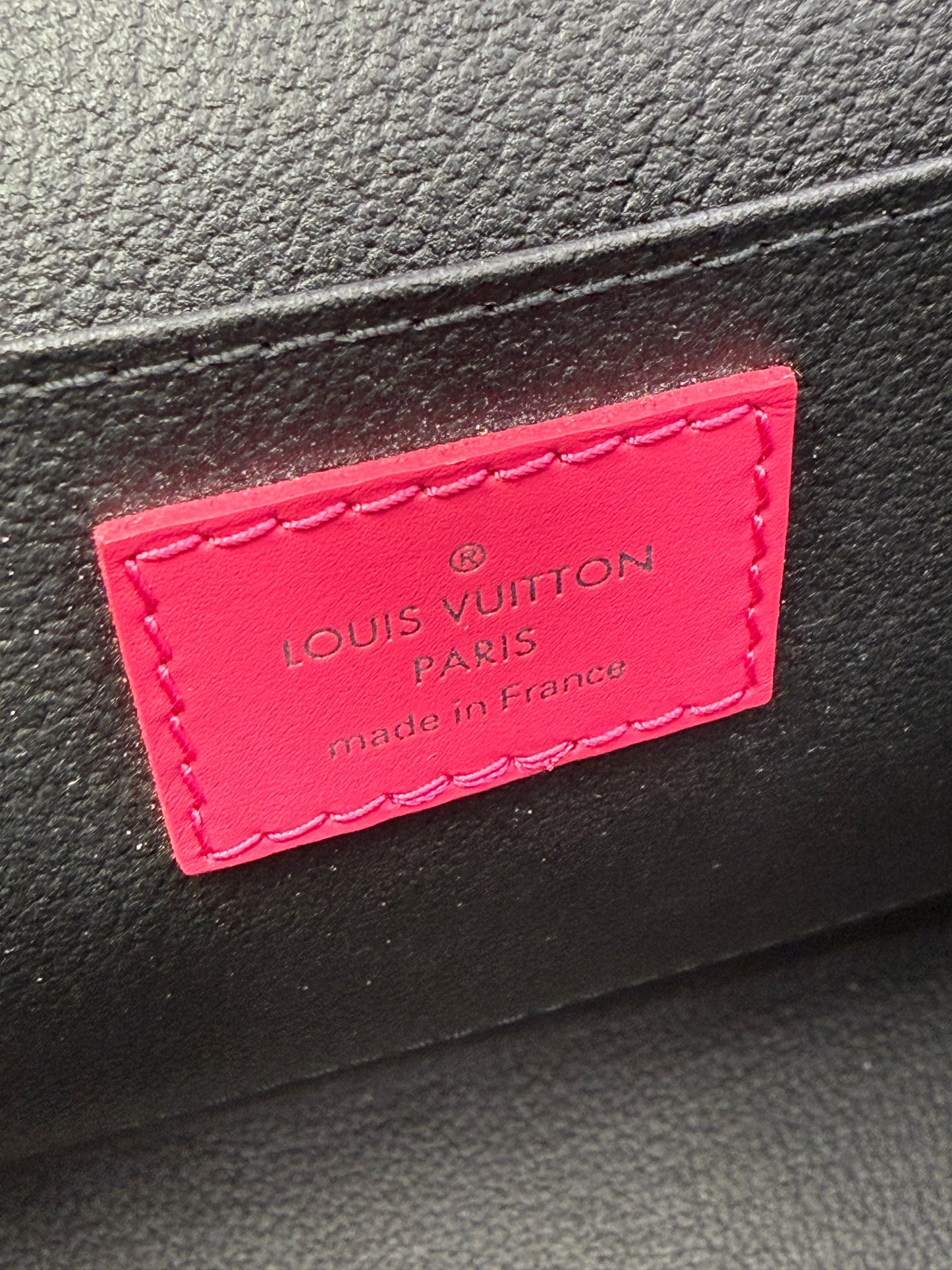 Louis Vuitton Black Pink Epi Toiletry Pouch 26 TA1197