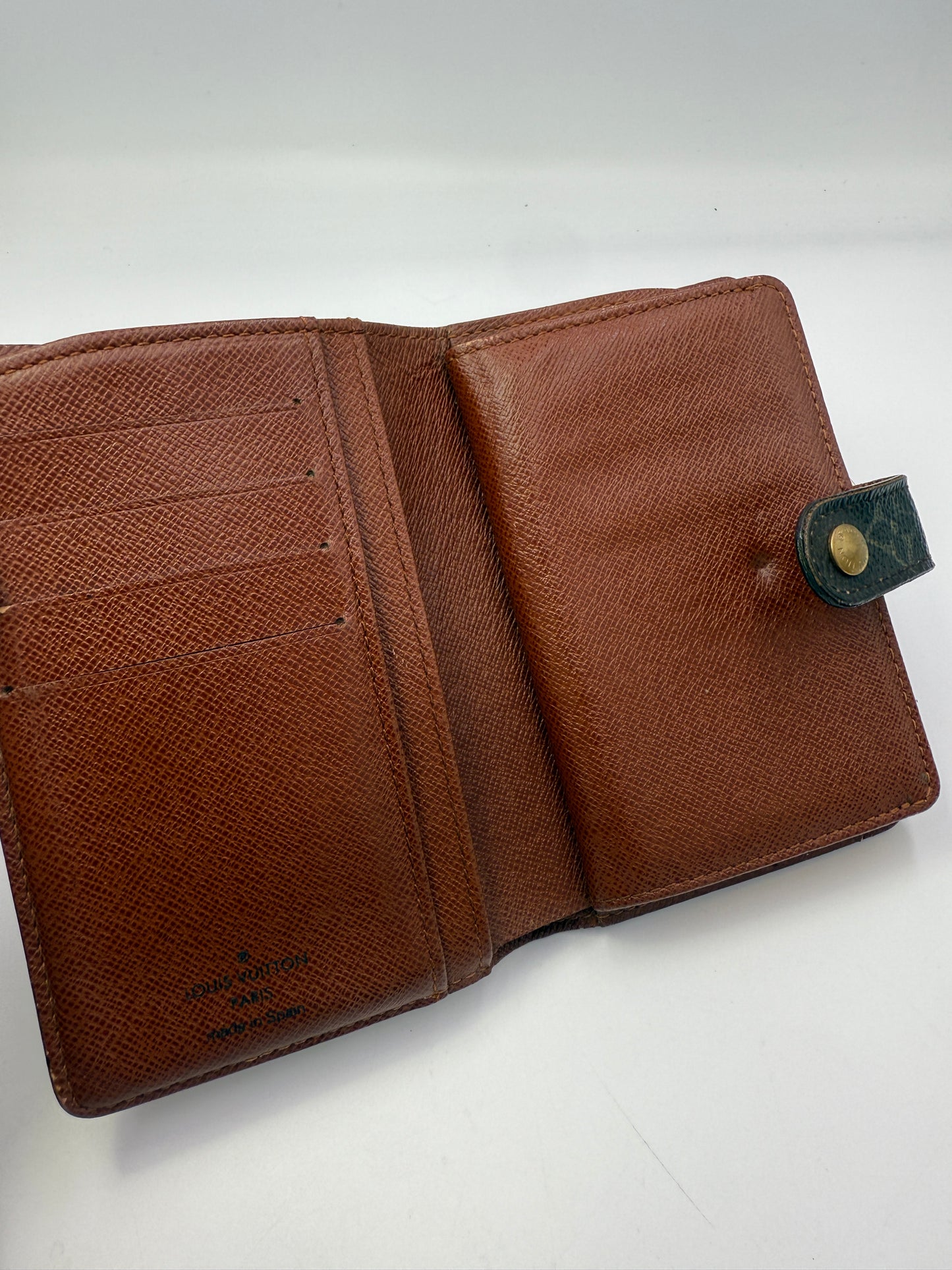 Louis Vuitton Monogram Kisslock Wallet CA0073