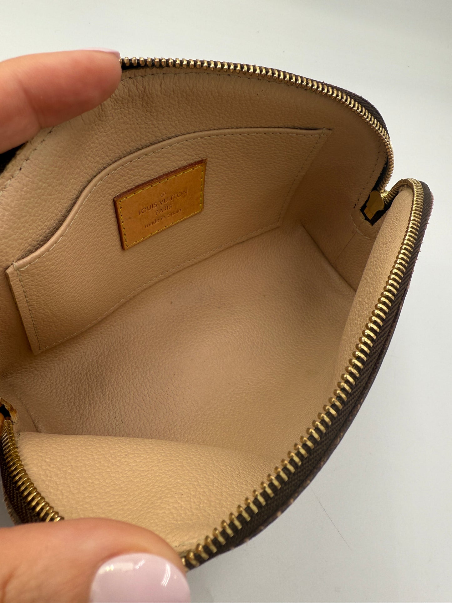 Louis Vuitton Monogram Cosmetic Pouch CA2192