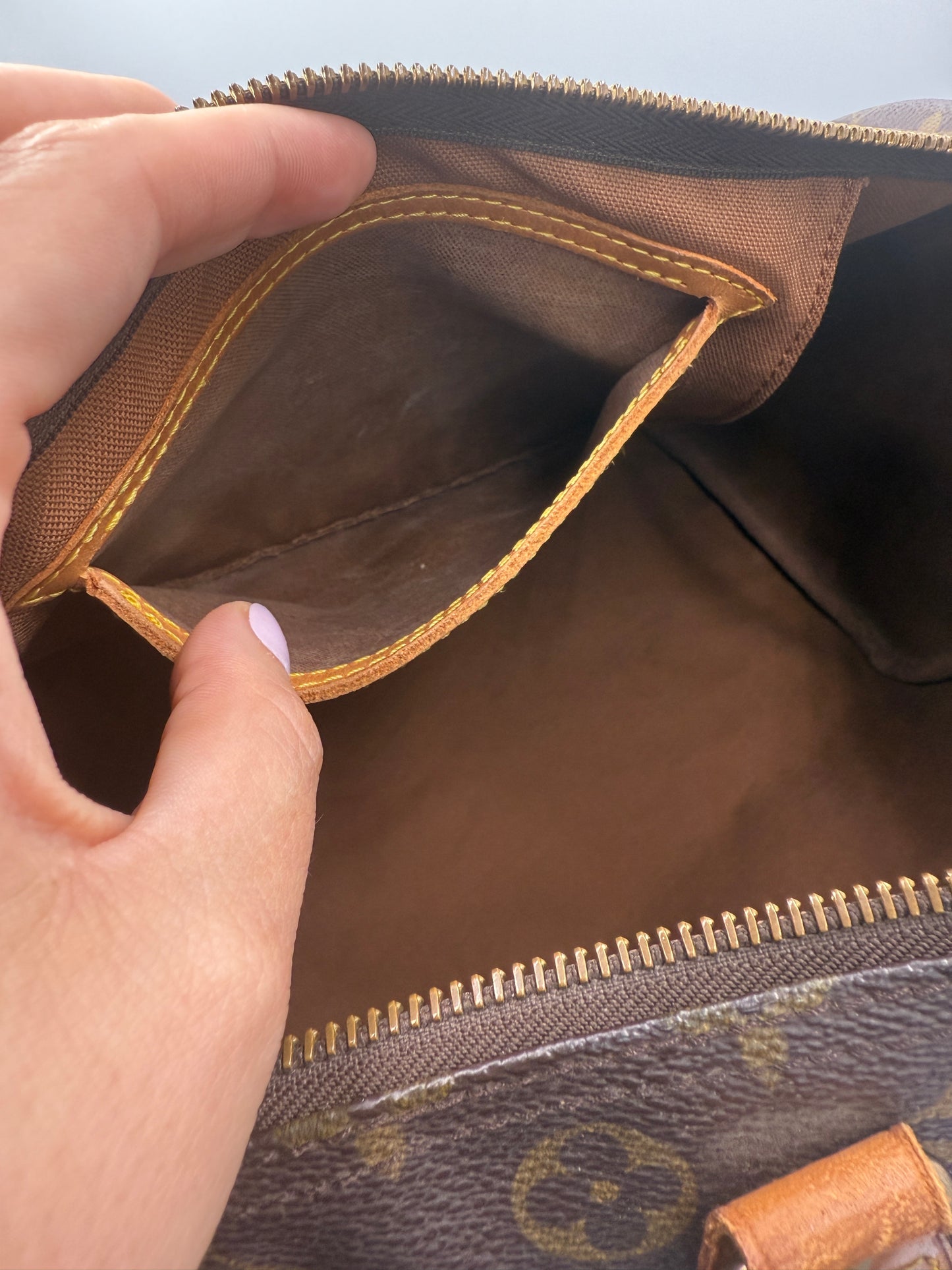 Louis Vuitton Monogram Speedy 30 cm VI1921