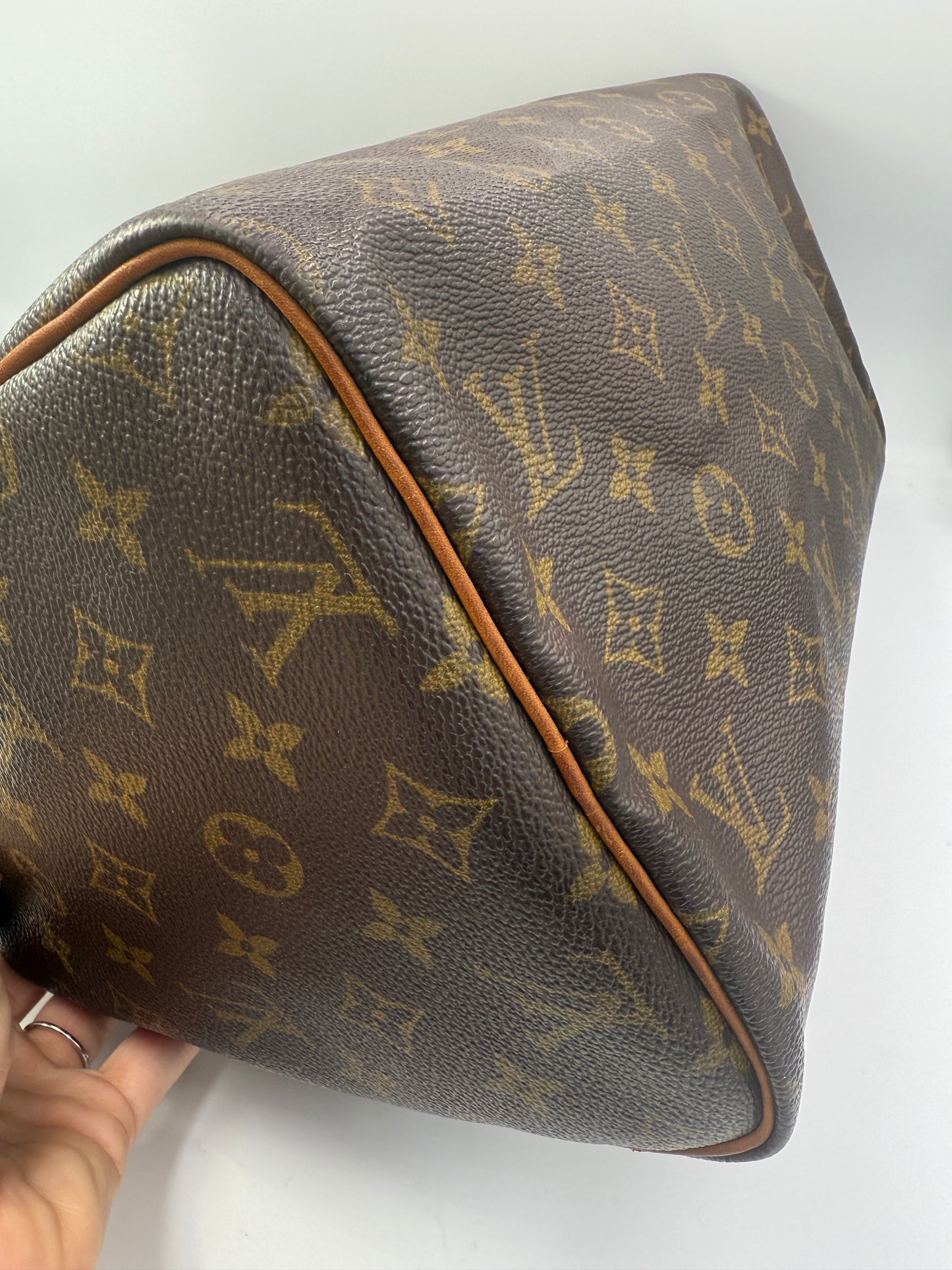 Louis Vuitton Monogram Speedy 30 cm VI1921