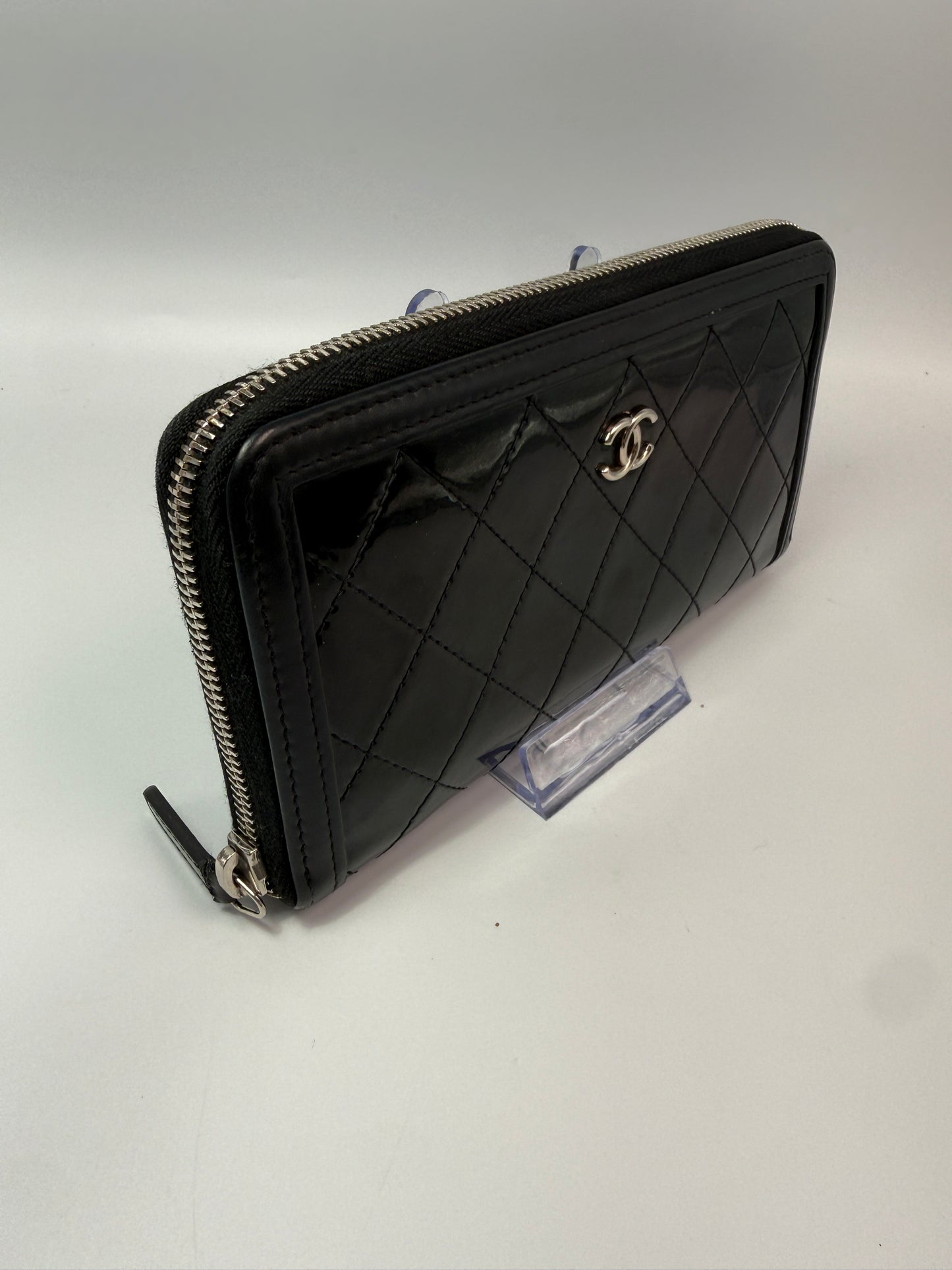 Chanel Black Patent Leather Diamond Stitched Zippy Wallet