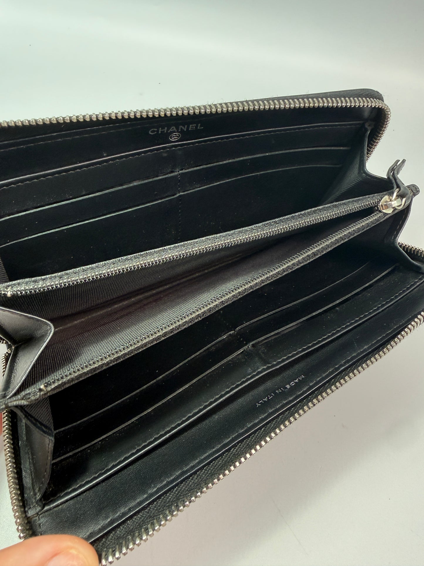 Chanel Black Patent Leather Diamond Stitched Zippy Wallet