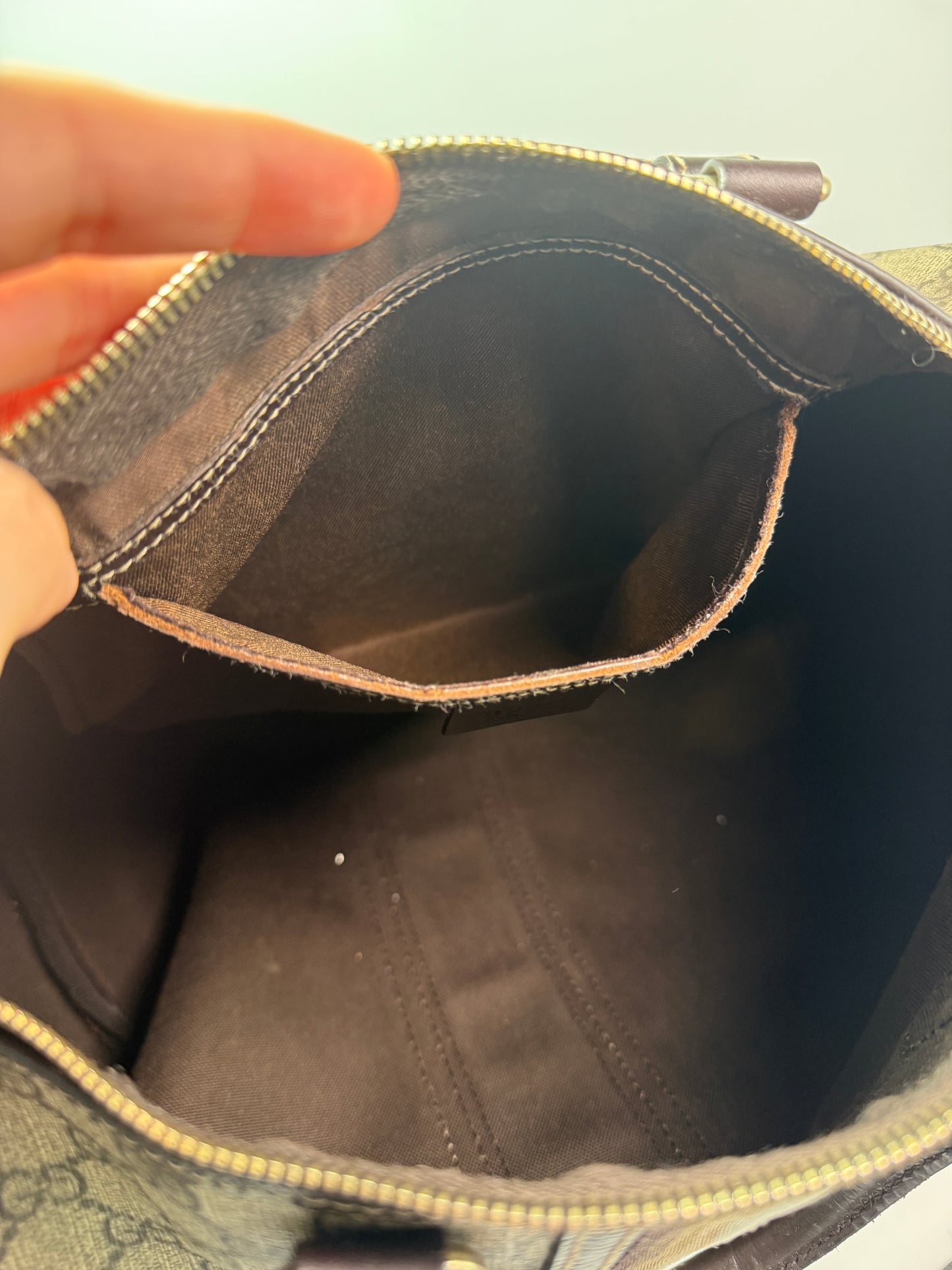 Gucci Supreme Coated Canvas Beige Striped Joy Boston Bag 33 cm