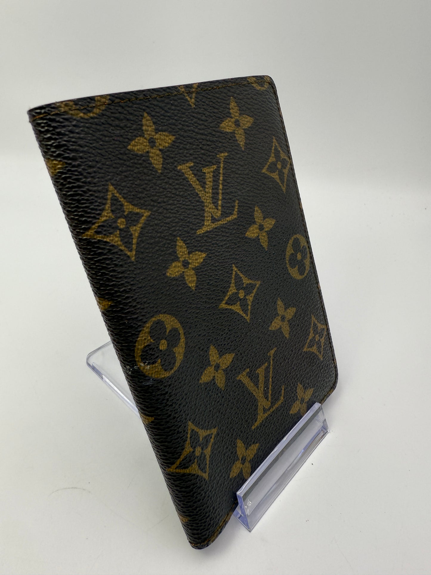 Louis Vuitton Monogram Coated Canvas Vintage Passport Holder 883RA