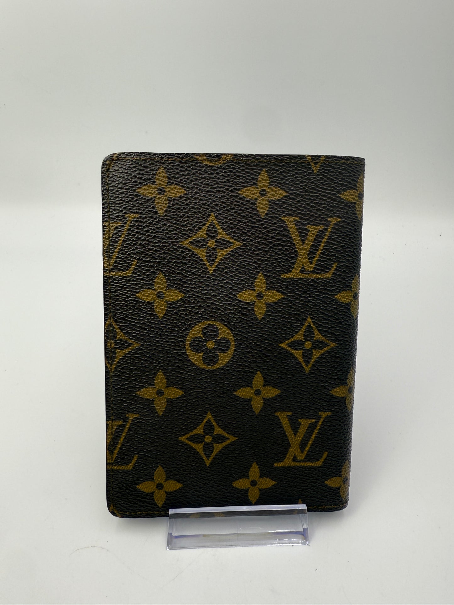 Louis Vuitton Monogram Coated Canvas Vintage Passport Holder 883RA