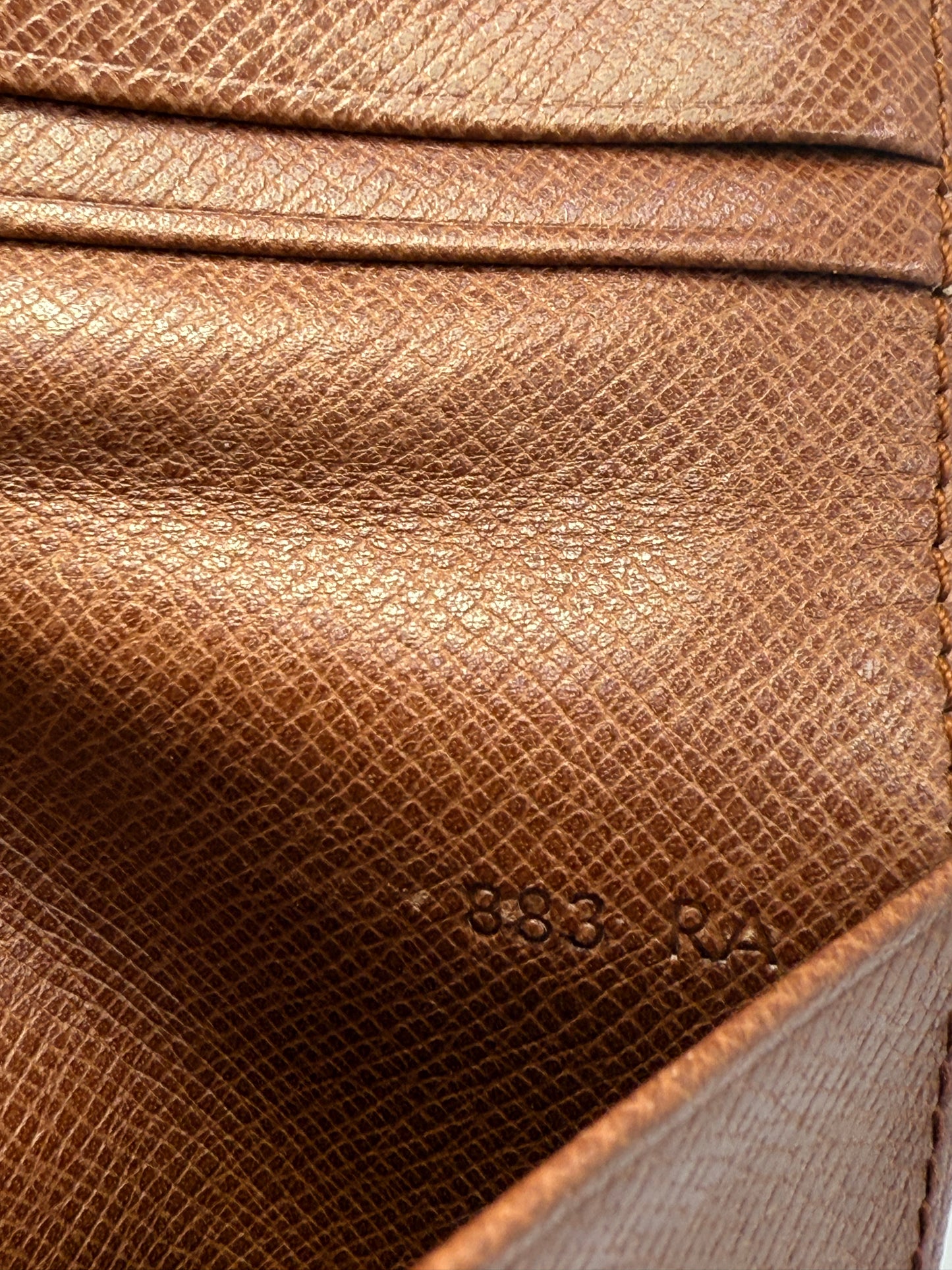 Louis Vuitton Monogram Coated Canvas Vintage Passport Holder 883RA