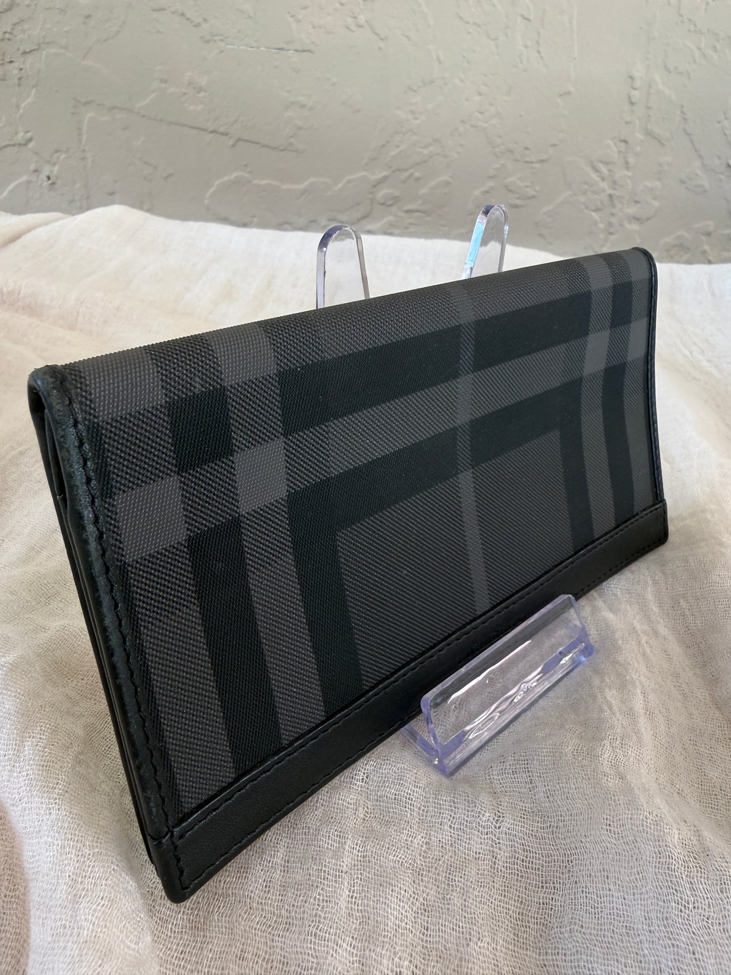 Burberry London England Black House Check Long Wallet