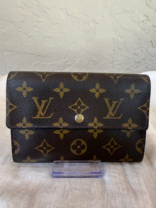 Louis Vuitton Monogram Coated Canvas Compact Trifold Wallet SD0061