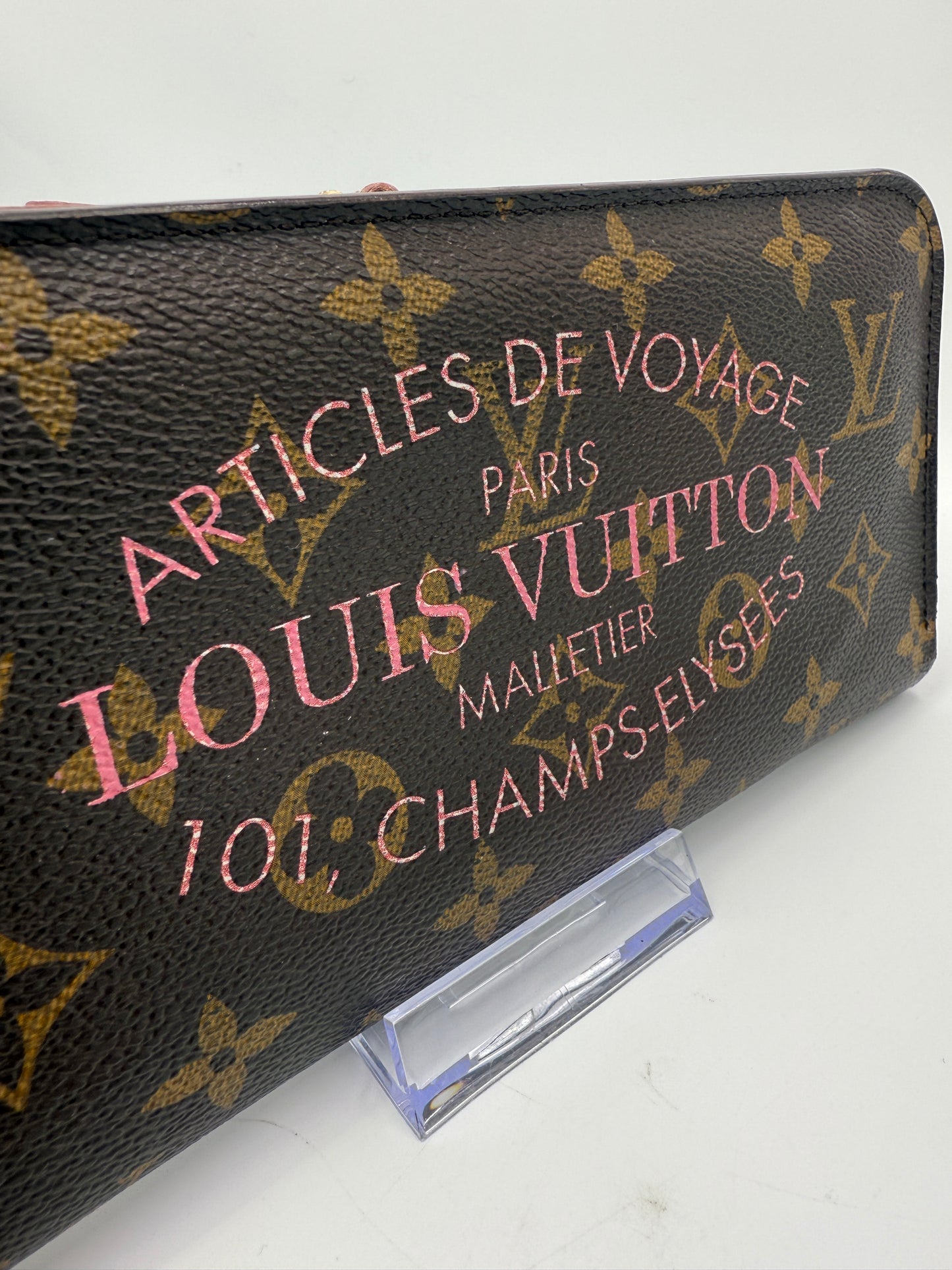 Limited Edition Louis Vuitton Articles De Voyage Rose Ikat Insolite Wallet CA1113
