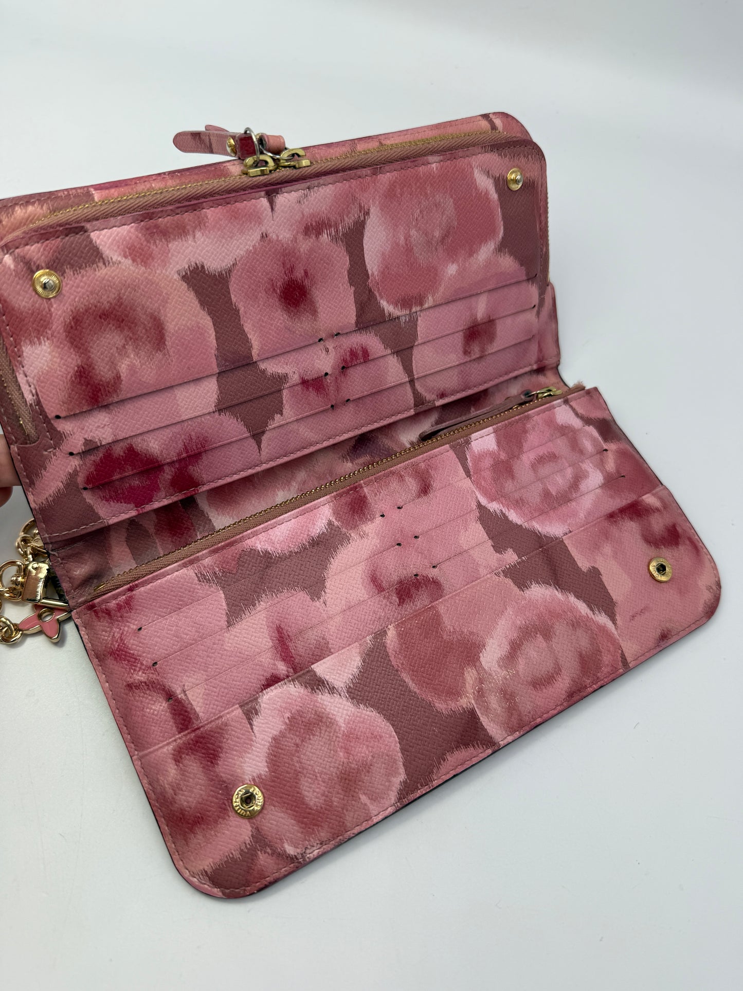 Limited Edition Louis Vuitton Articles De Voyage Rose Ikat Insolite Wallet CA1113