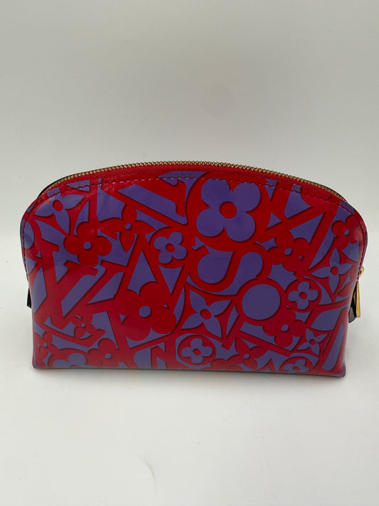 Louis Vuitton Vernis Sweet Monogram Cosmestic Pouch CA4123