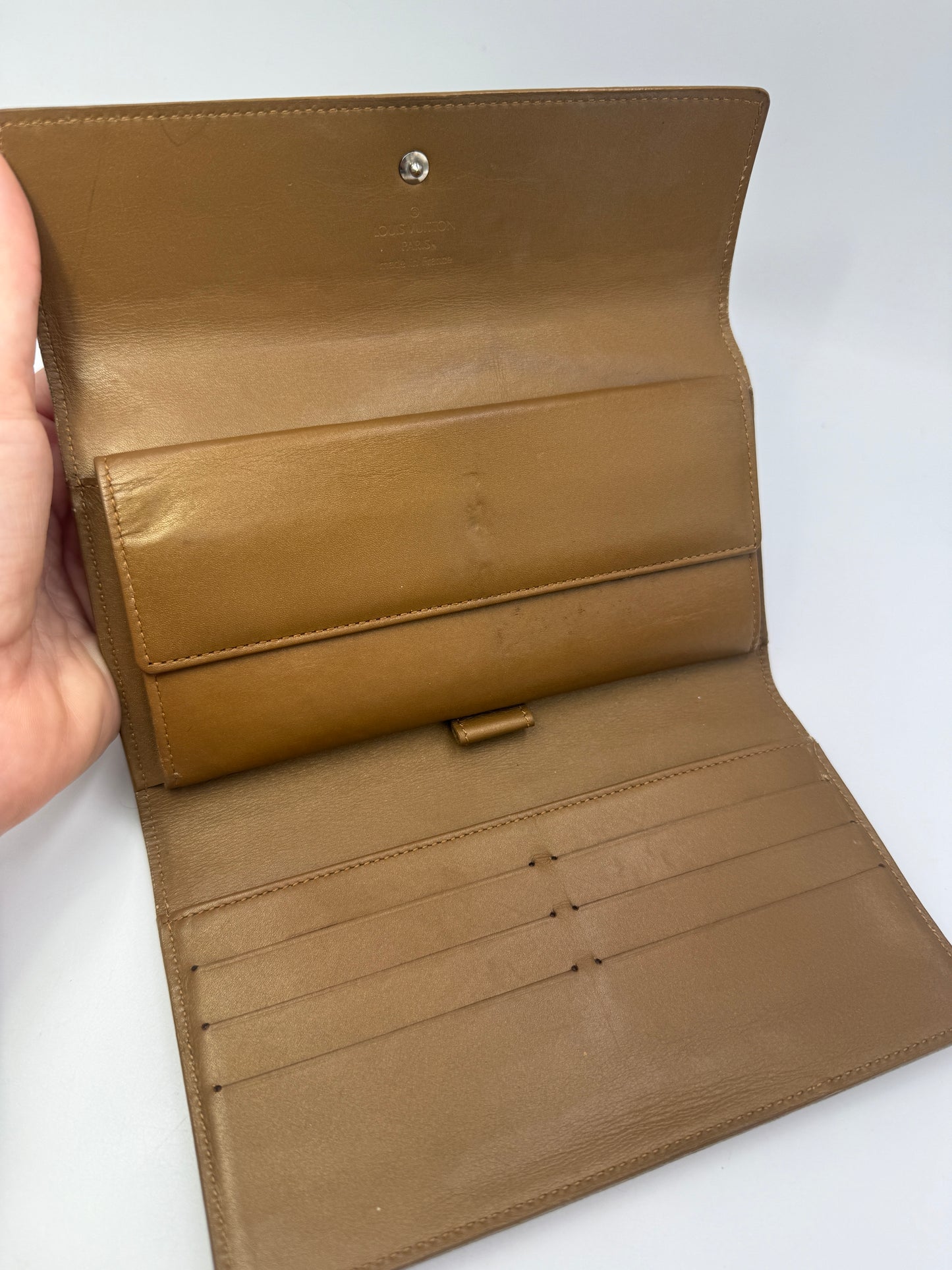 Louis Vuitton Matte Gold Vernis International Wallet TH1098