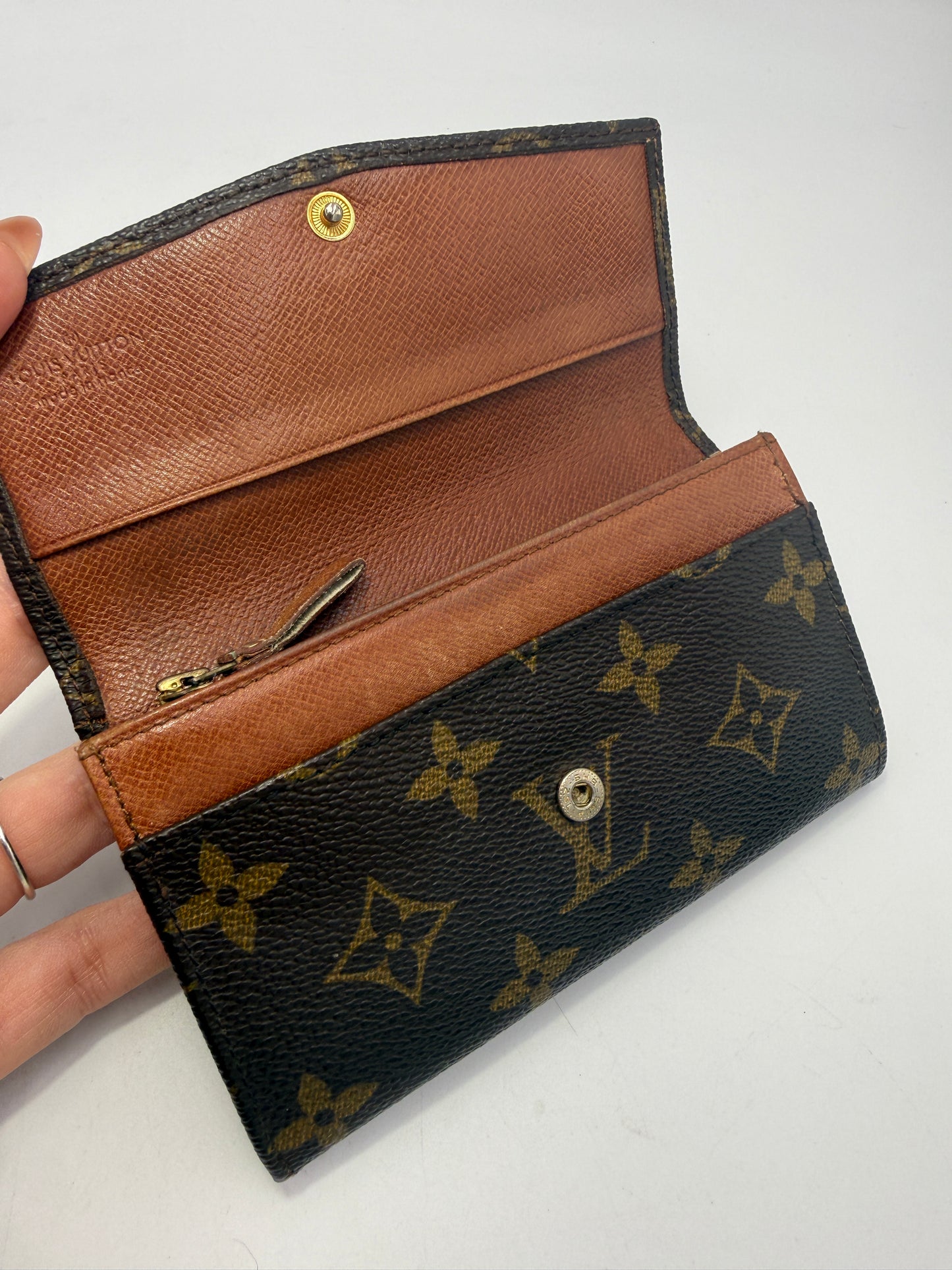 Louis Vuitton Monogram Coated Canvas Mini Sarah Wallet 864AN