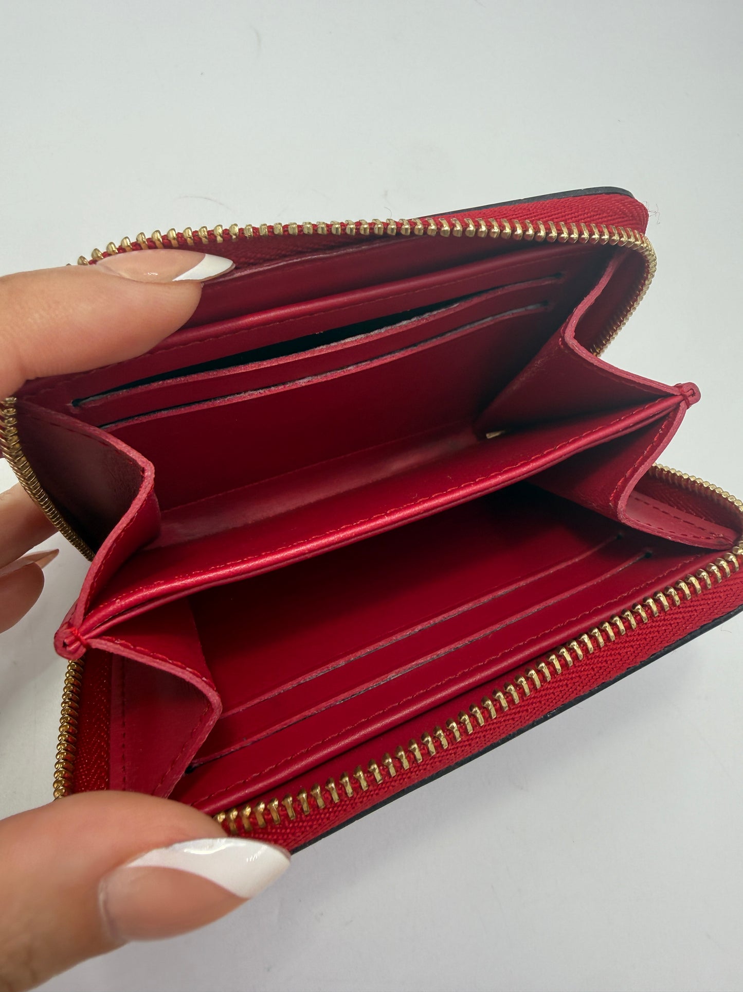 Louis Vuitton Vernis Sweet Monogram Compact Zippy TS4183