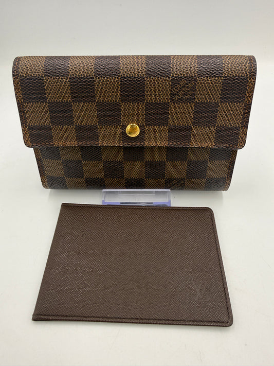 Louis Vuitton Damier Ebene Compact International Wallet SP0024