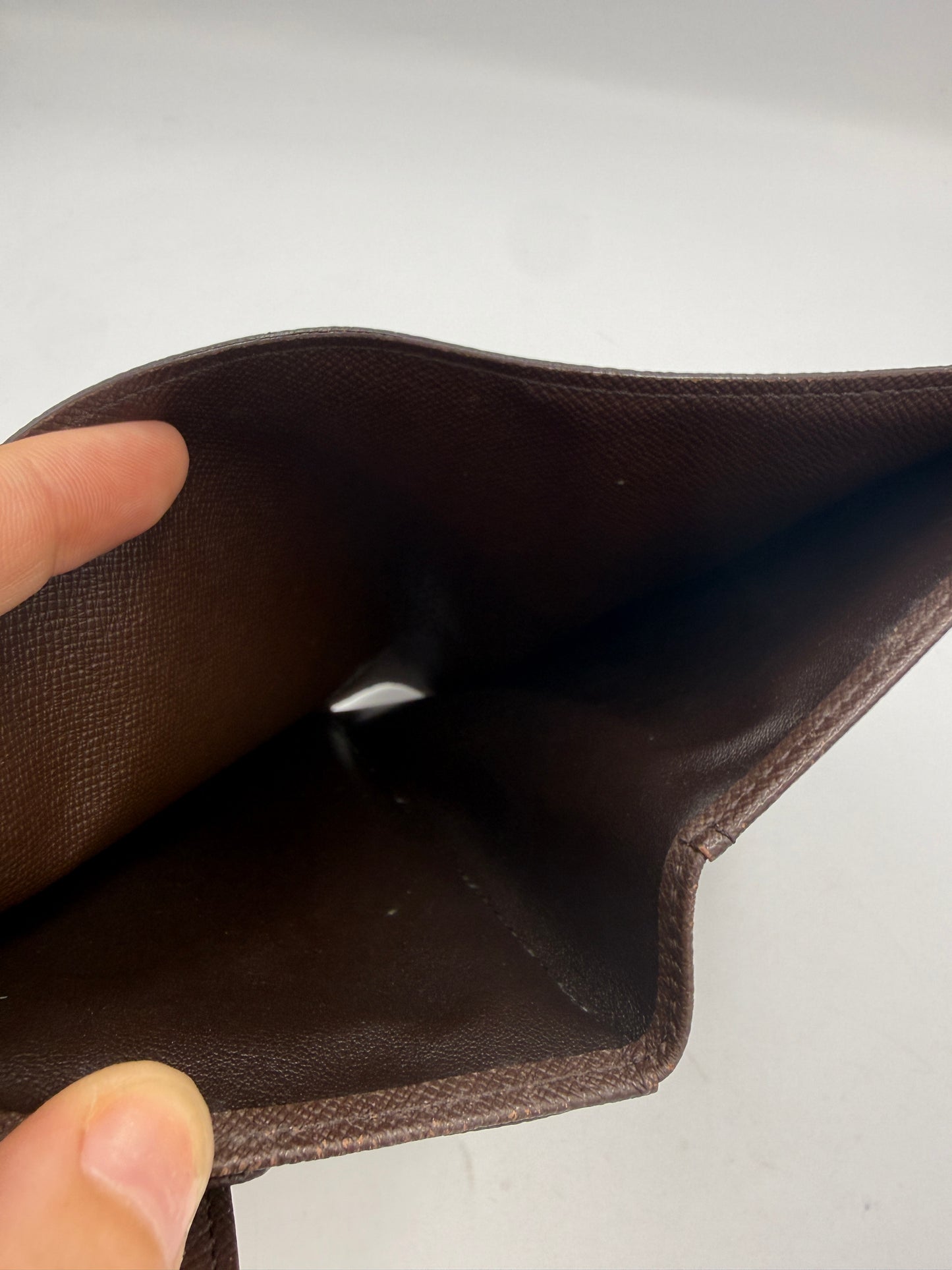 Louis Vuitton Damier Ebene Compact International Wallet SP0024