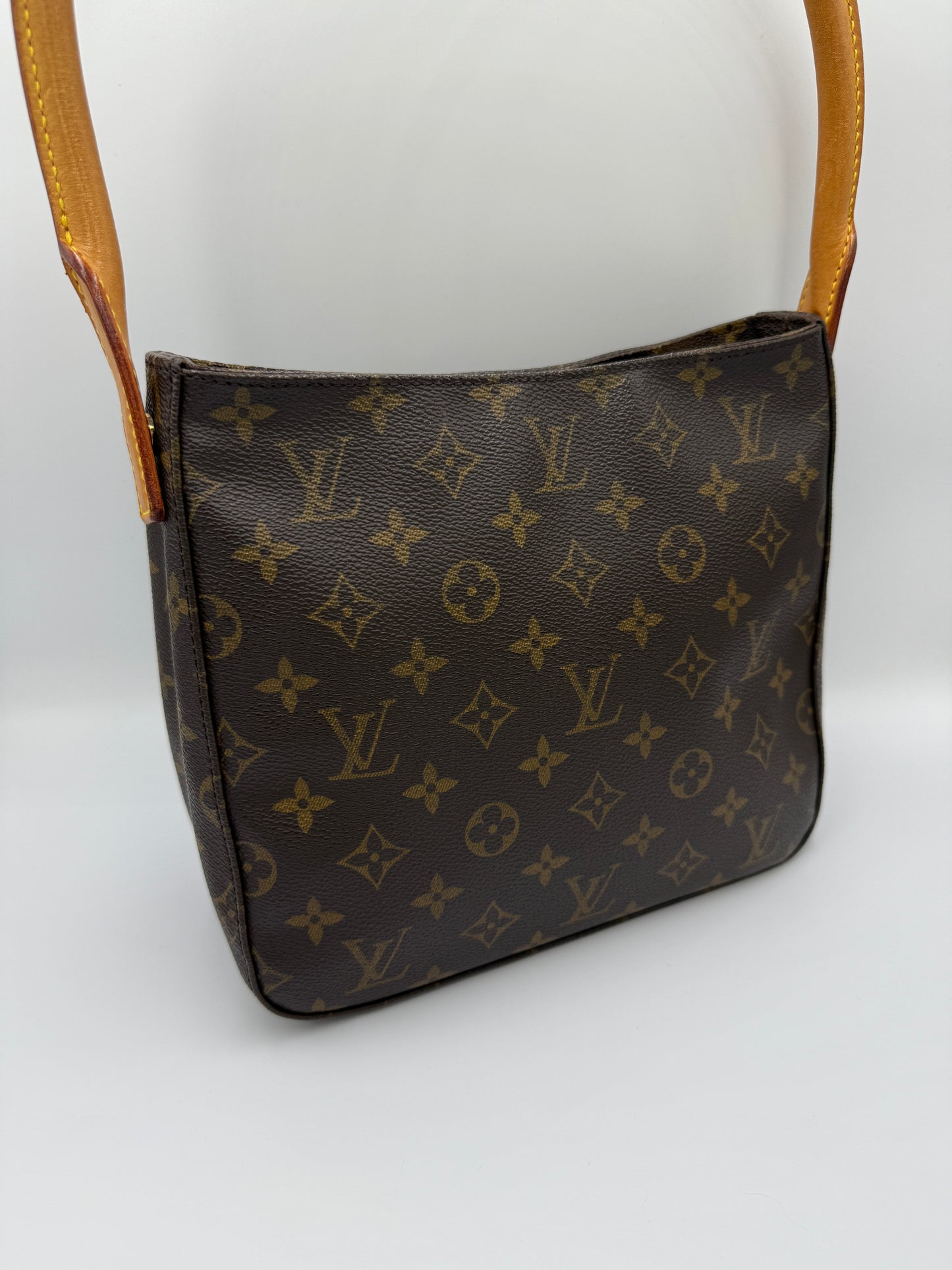 Louis Vuitton Monogram Looping MM FL1001