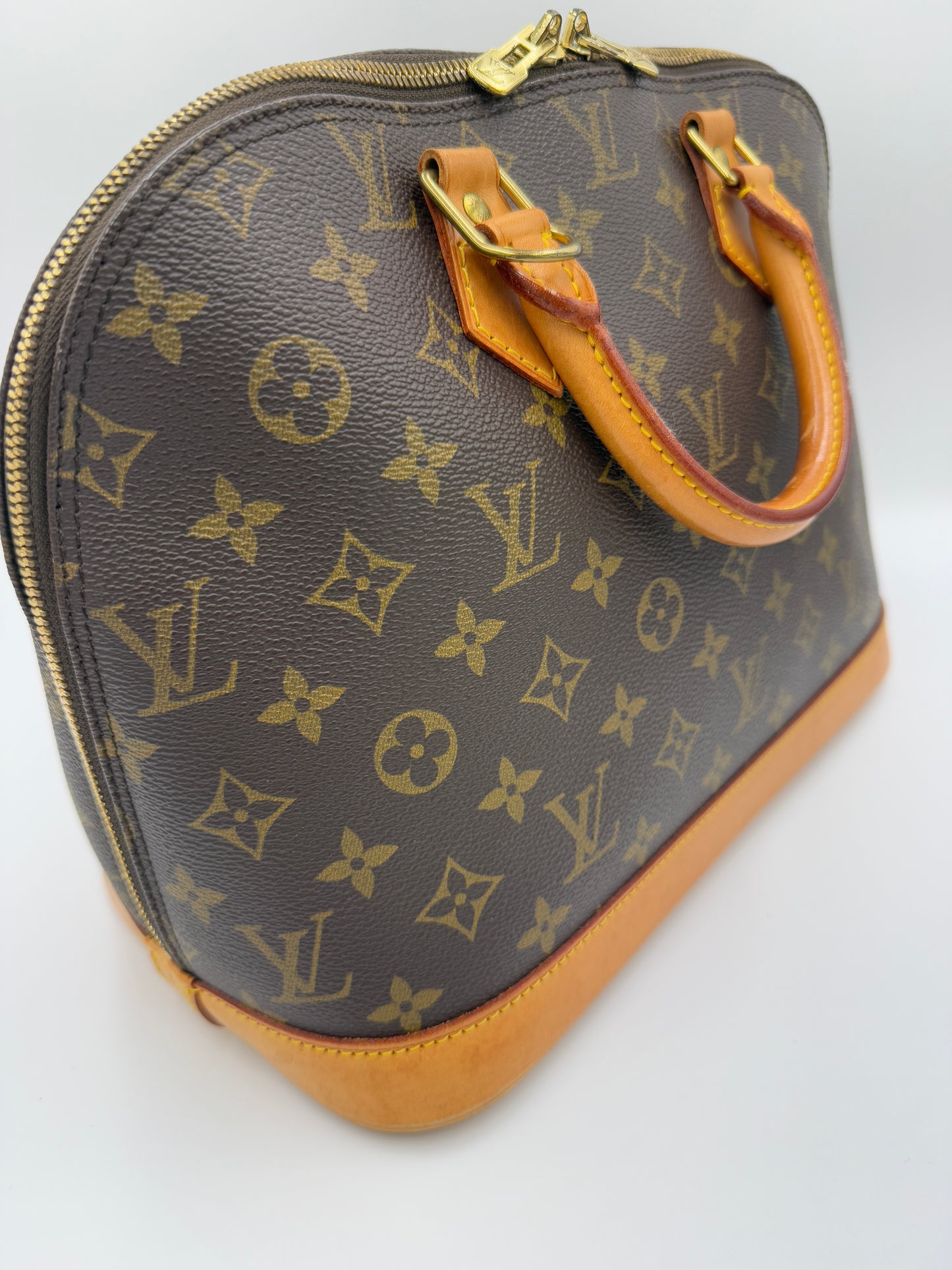 Louis Vuitton Monogram Alma PM VI0996