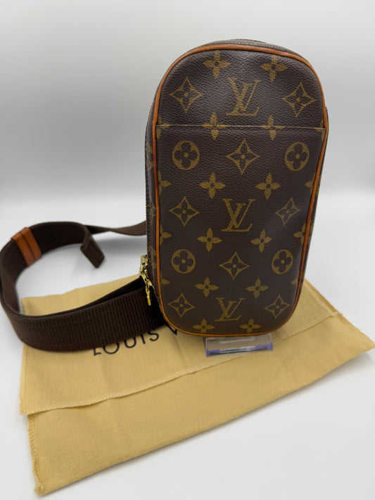 Louis Vuitton Monogram Pochette Gange Belt Bag CA1013