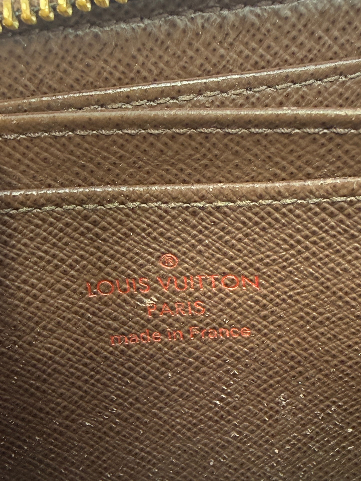 Louis Vuitton Damier Ebene Coated Canvas Compact Zippy TS3182