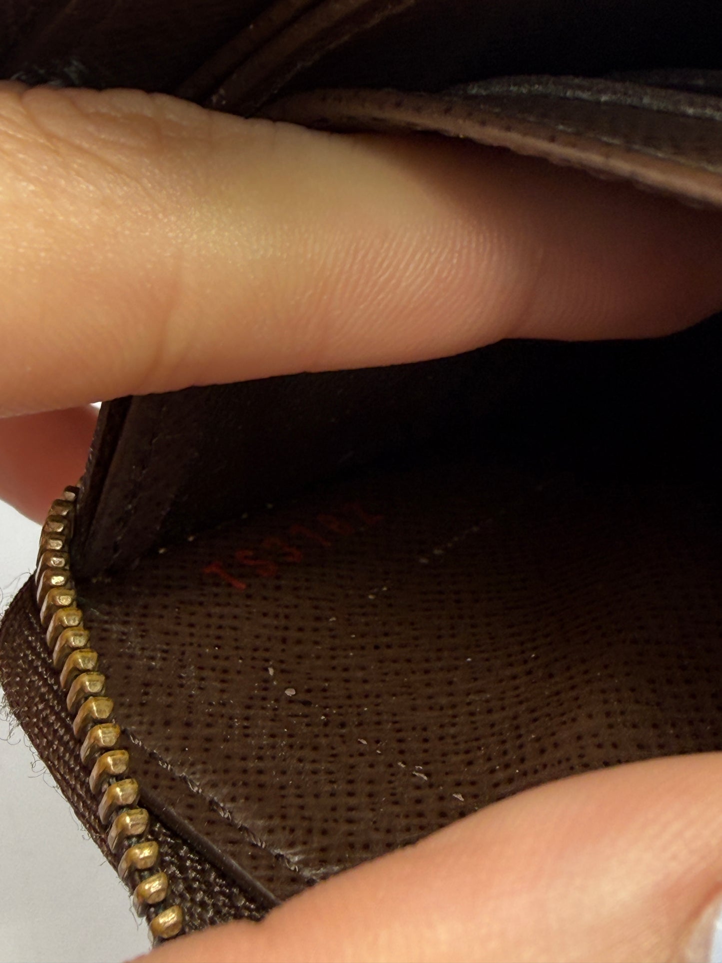 Louis Vuitton Damier Ebene Coated Canvas Compact Zippy TS3182