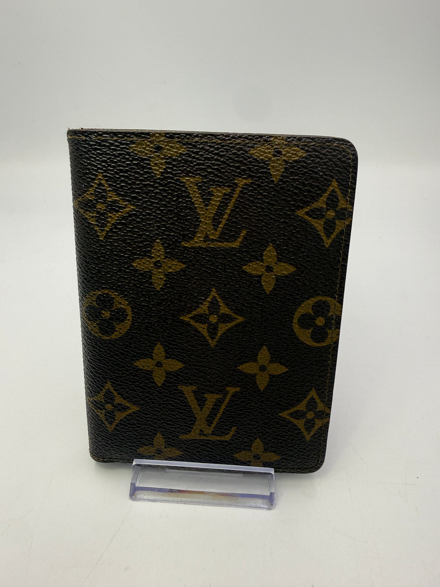 Louis Vuitton Monogram Bifold ID Passport Holder 8909RA