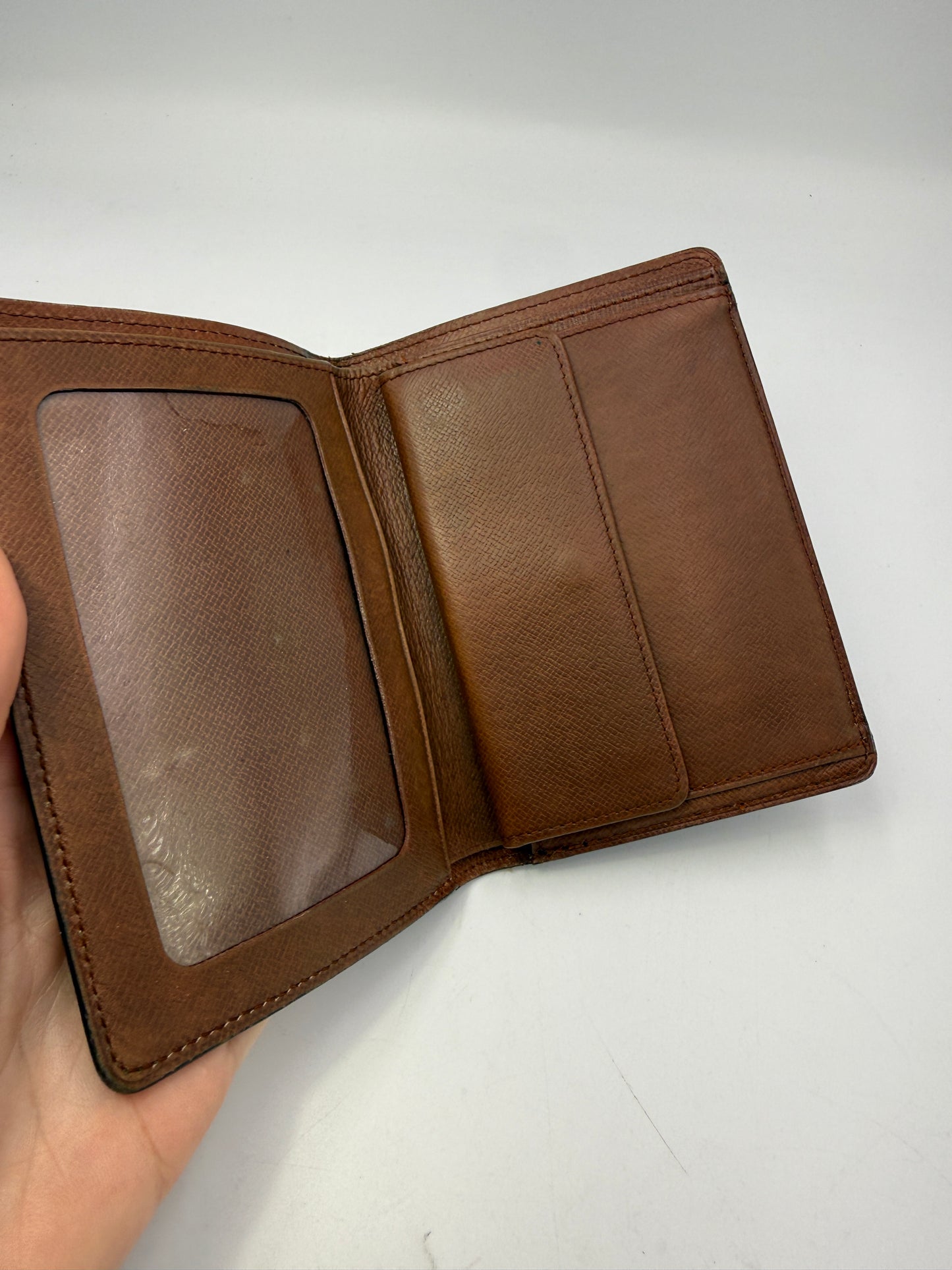 Louis Vuitton Monogram Bifold ID Passport Holder 8909RA