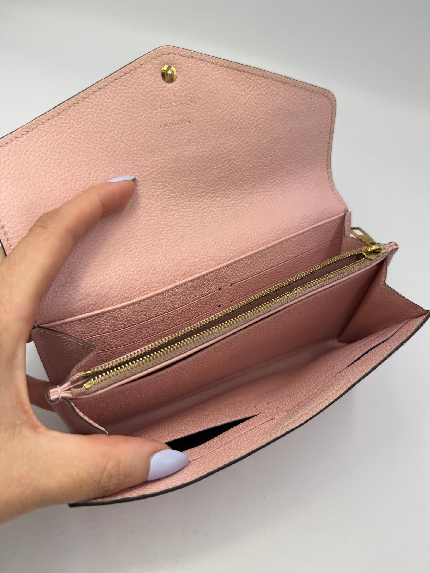 Louis Vuitton Rose Ballerine Empreinte Sarah Wallet CA1175