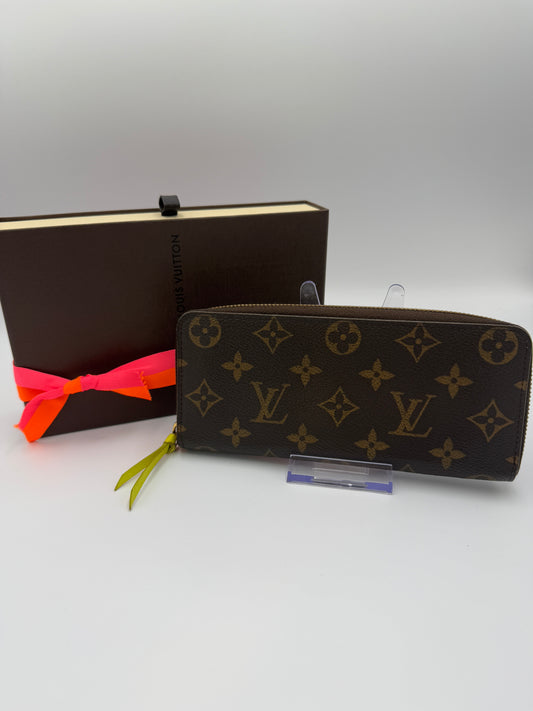 Louis Vuitton Monogram Coated Canvas Clemence Wallet CA2106