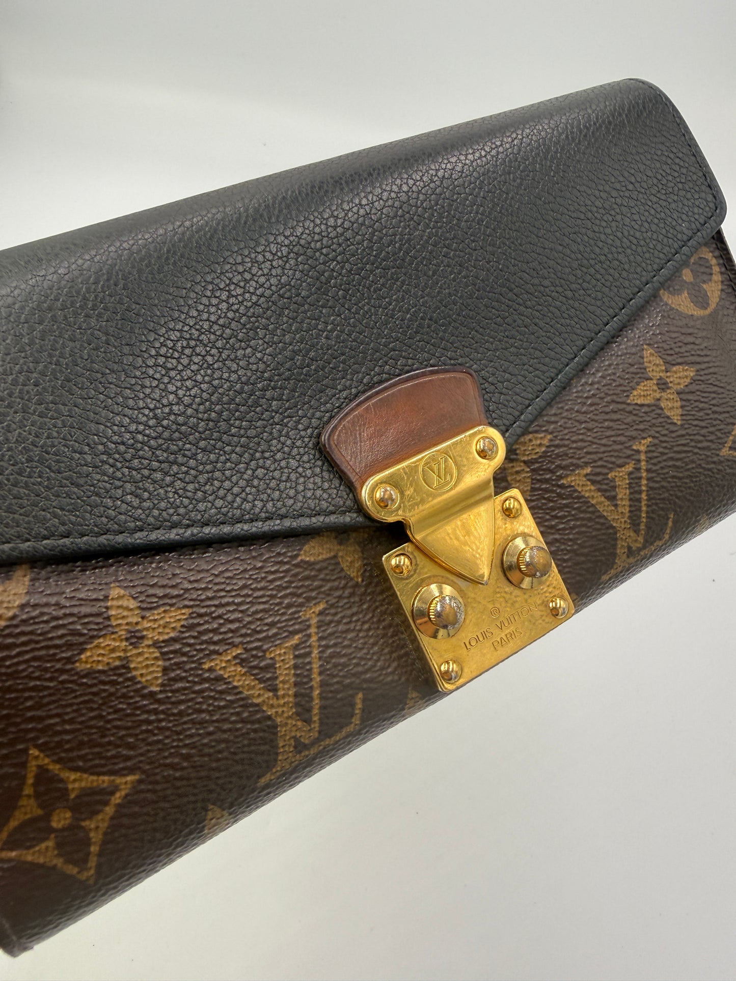 Louis Vuitton Monogram and Black Leather Pallas Wallet SN4107