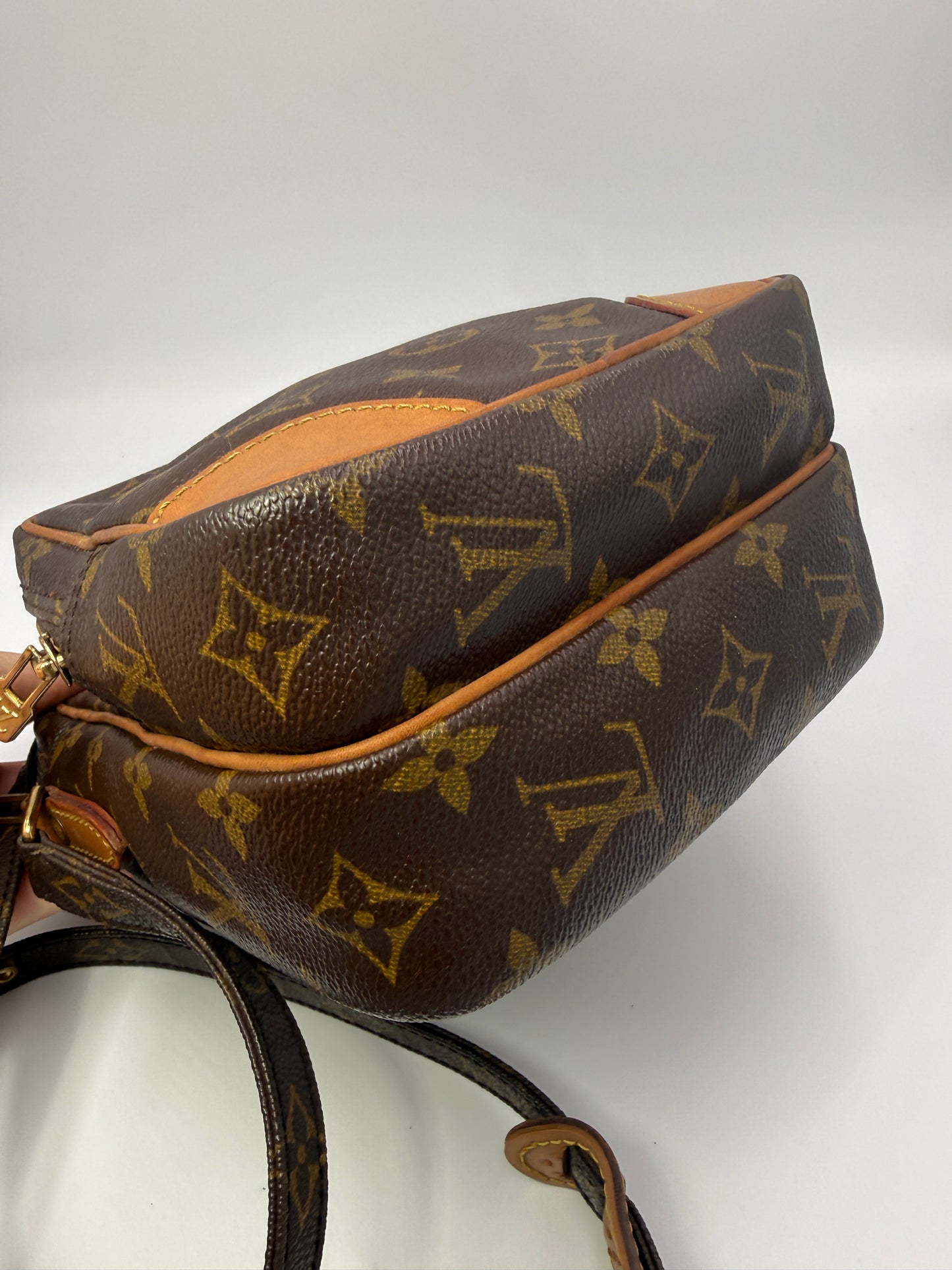 Louis Vuitton Monogram Coated Canvas Amazone Crossbody TH1920