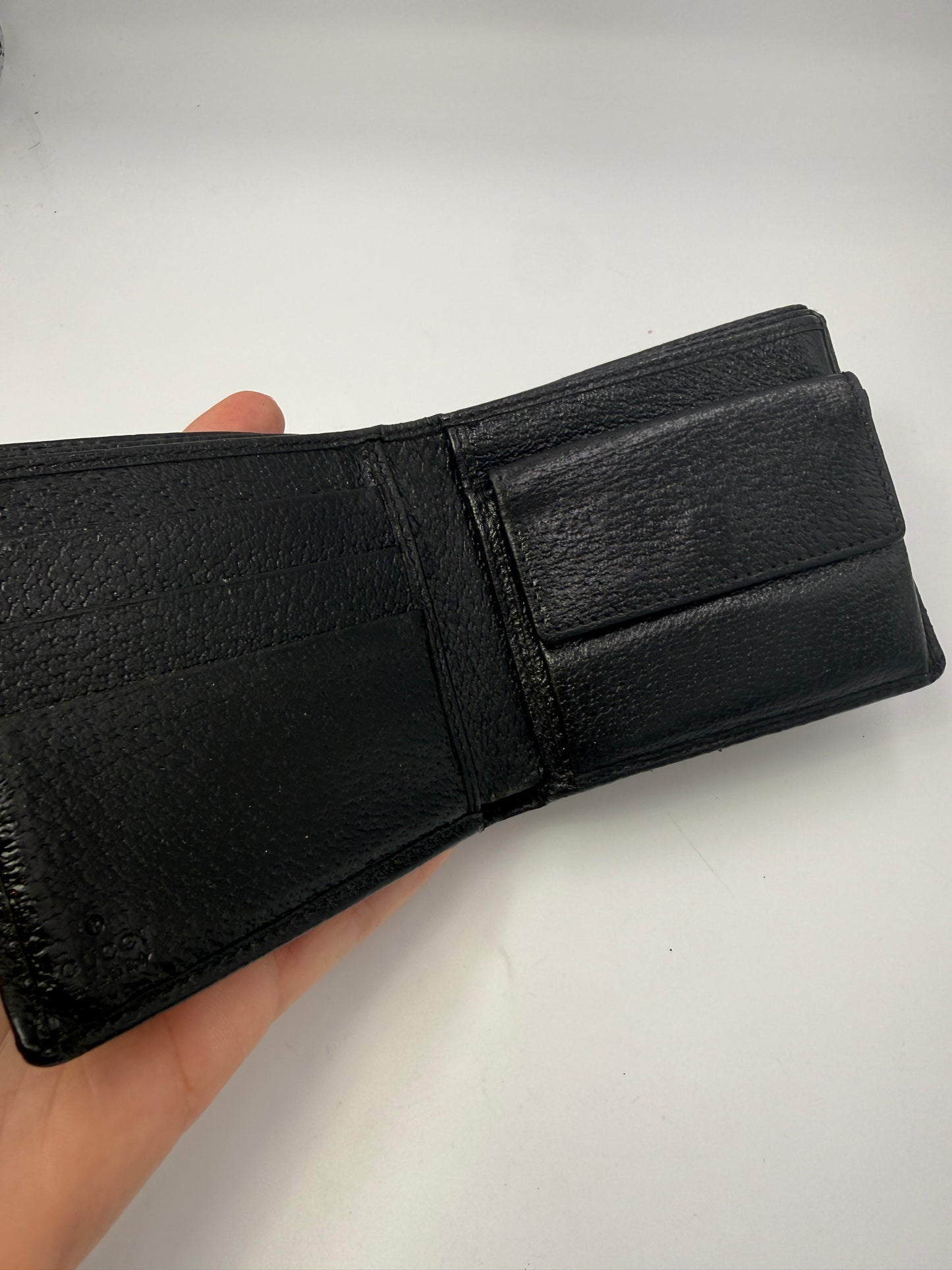 Gucci Black Leather Bifold Wallet with Green and Red Web Stripe