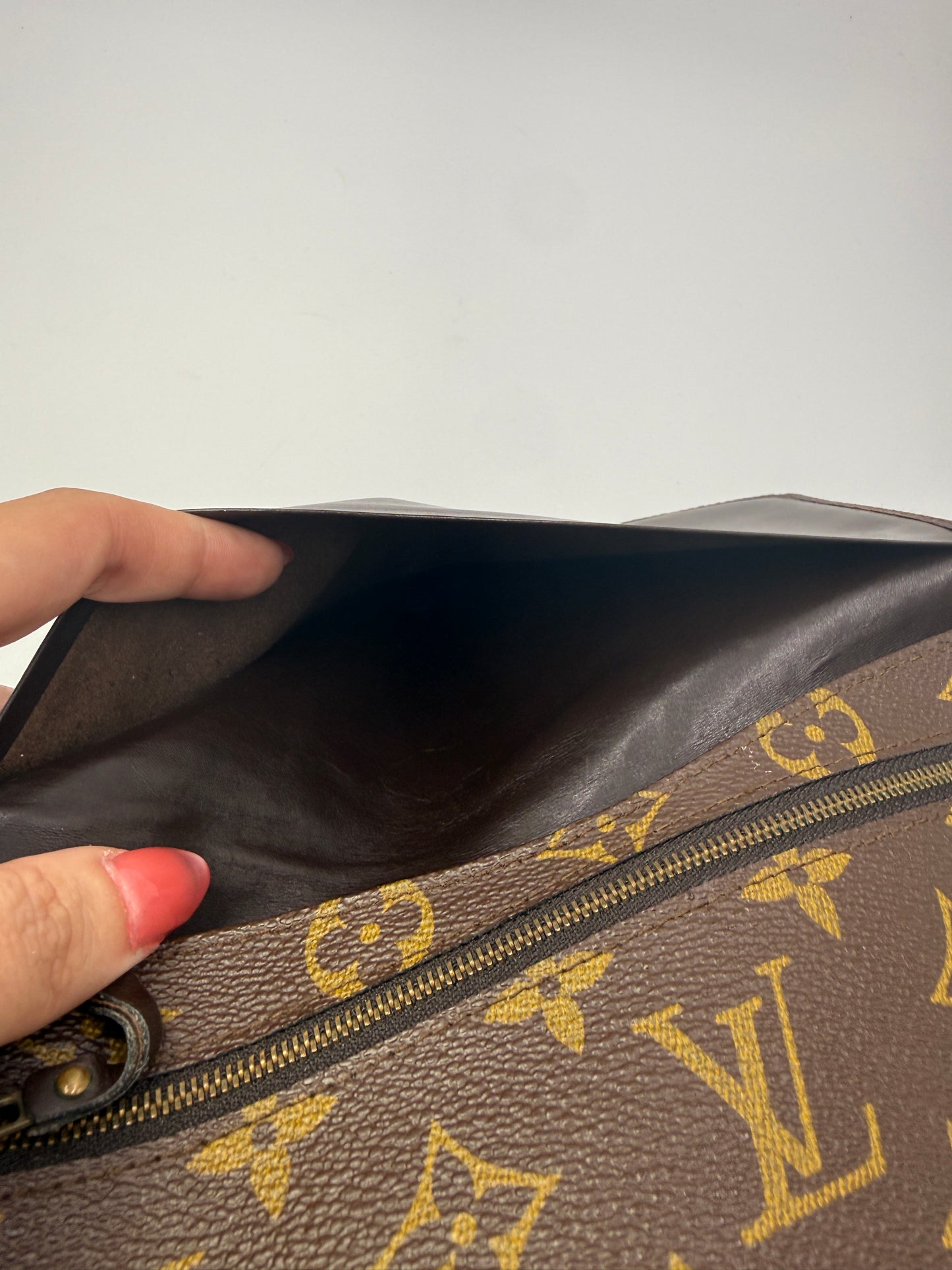 Louis Vuitton Monogram Canvas Pochette Portefeuille Envelope Clutch 822