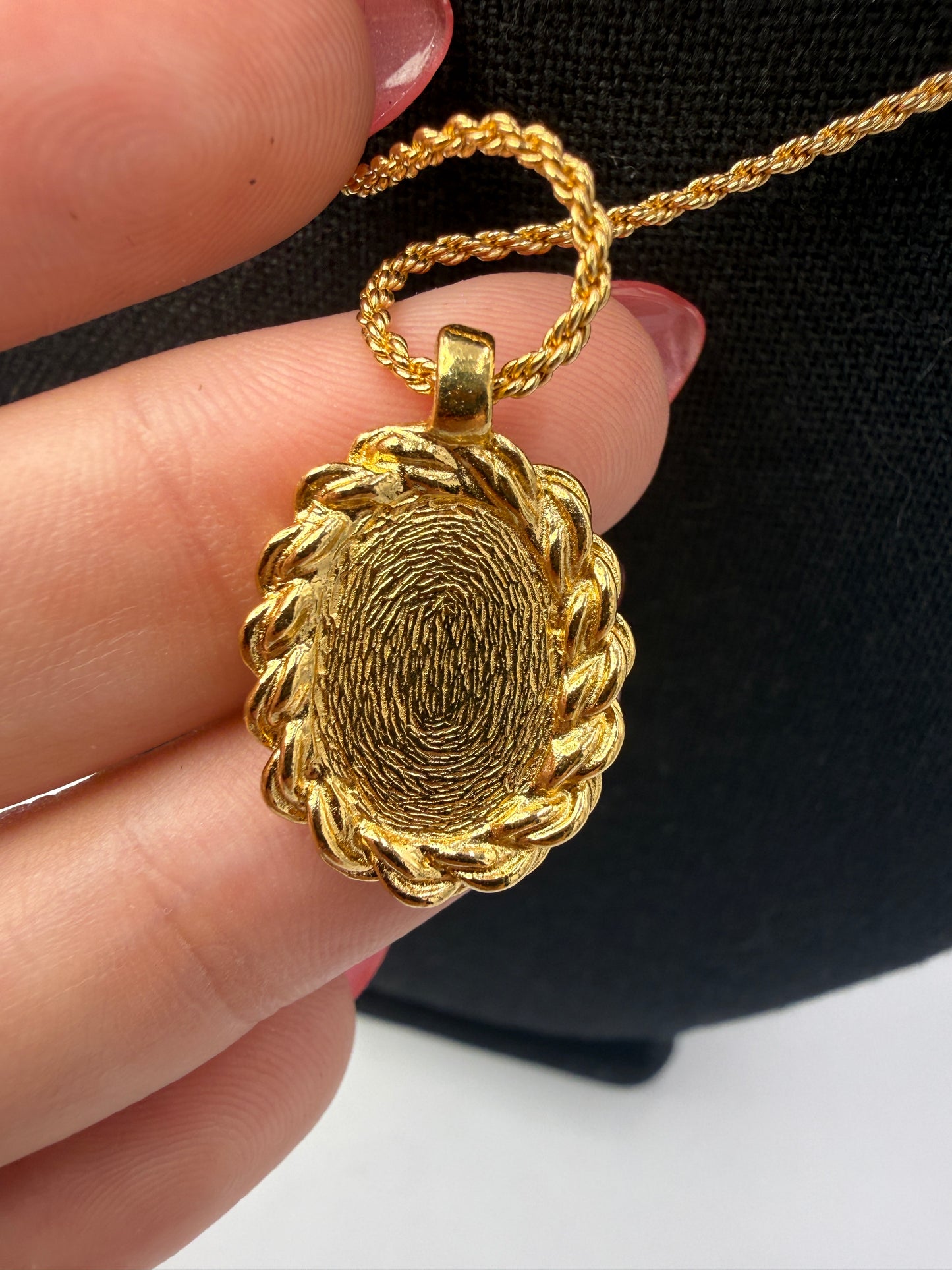Christian Dior Gold-Plated Oval Pendant Necklace