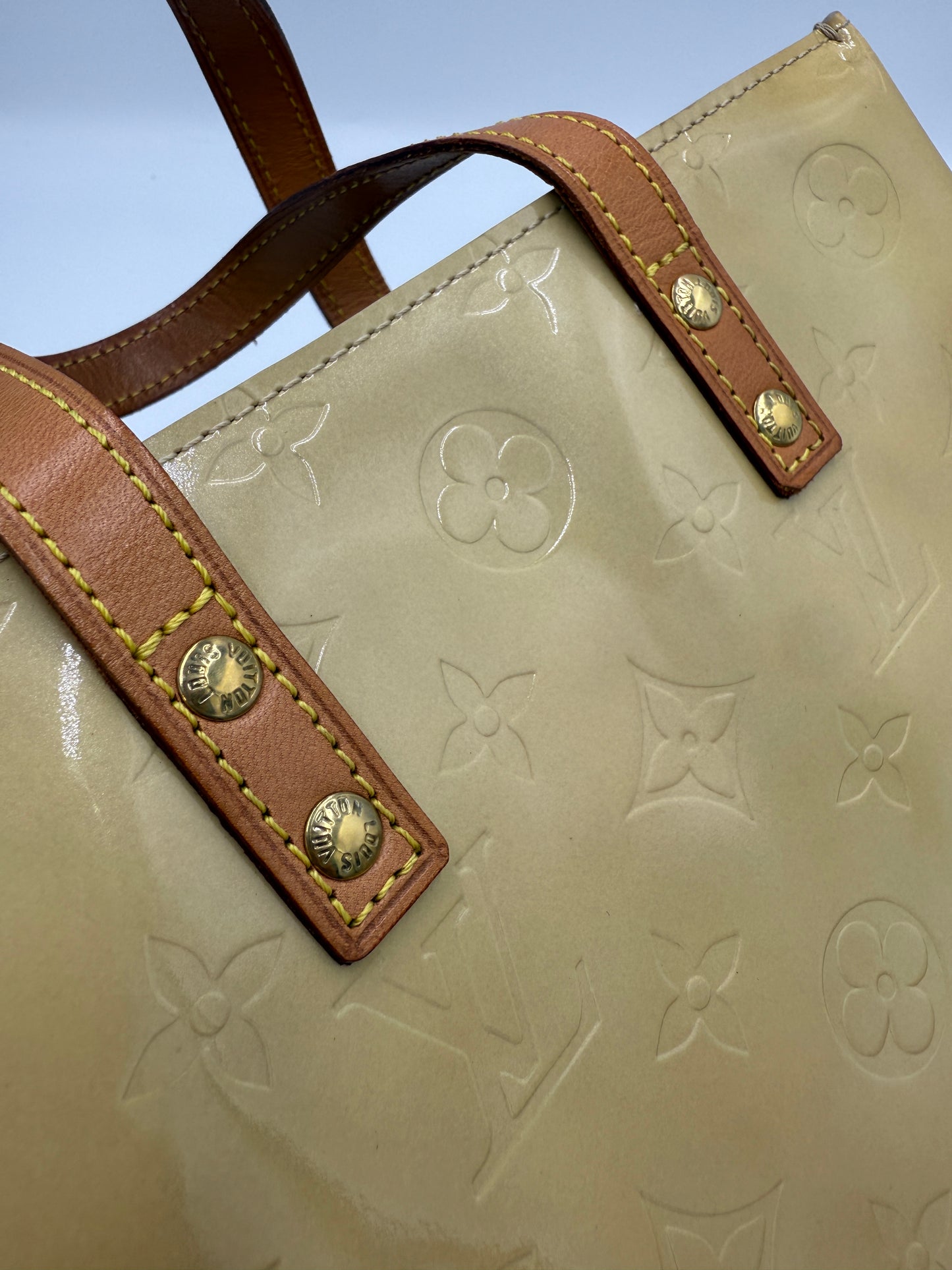 Louis Vuitton Vernis Gold Reade PM MI0092