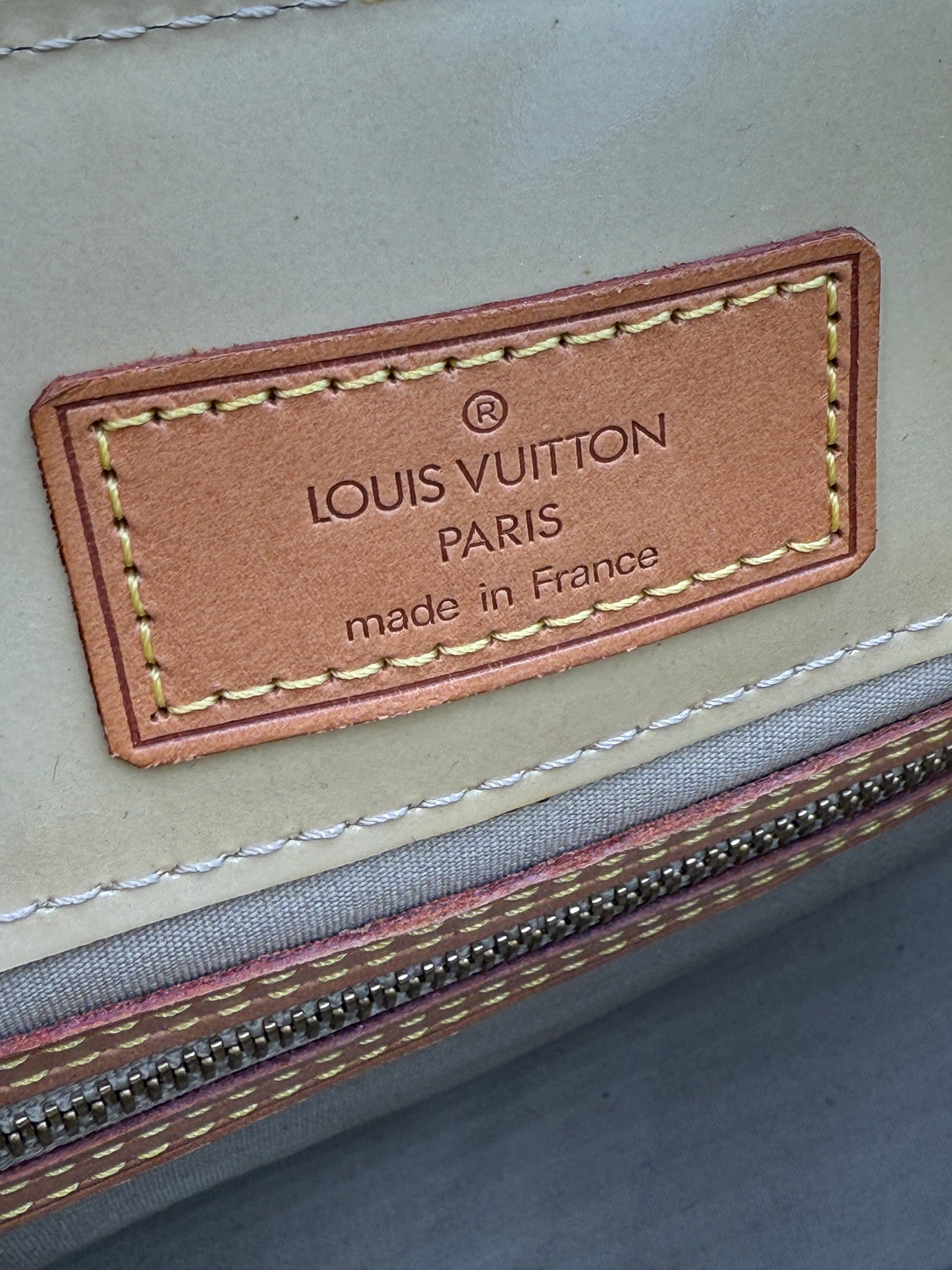 Louis Vuitton Vernis Gold Reade PM MI0092