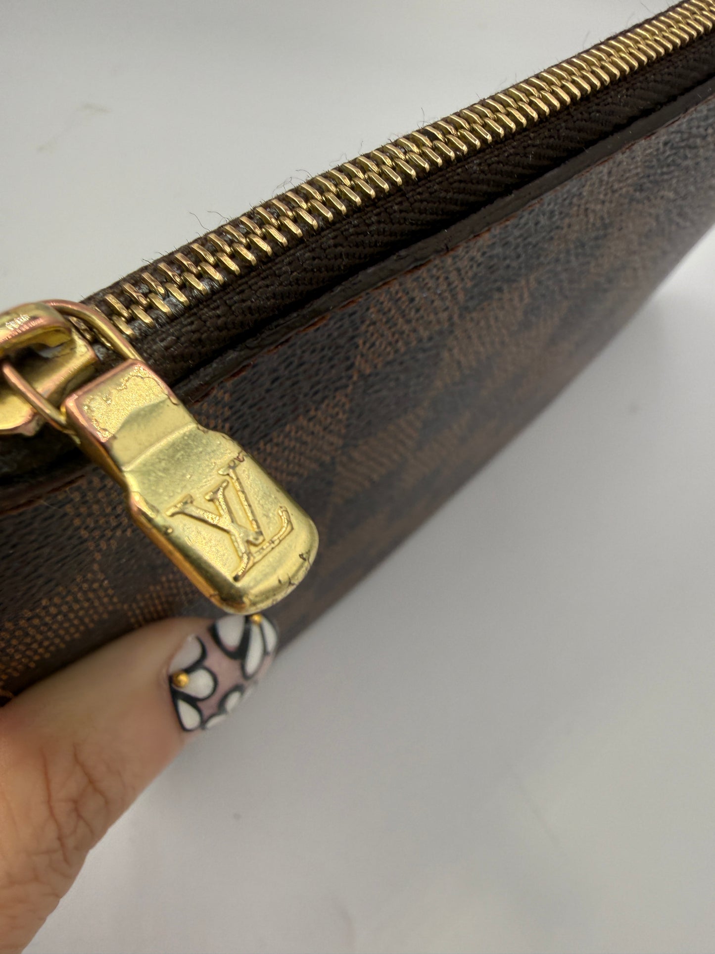 Louis Vuitton Damier Ebene Coated Canvas Neverfull Pouch Medium SF0176