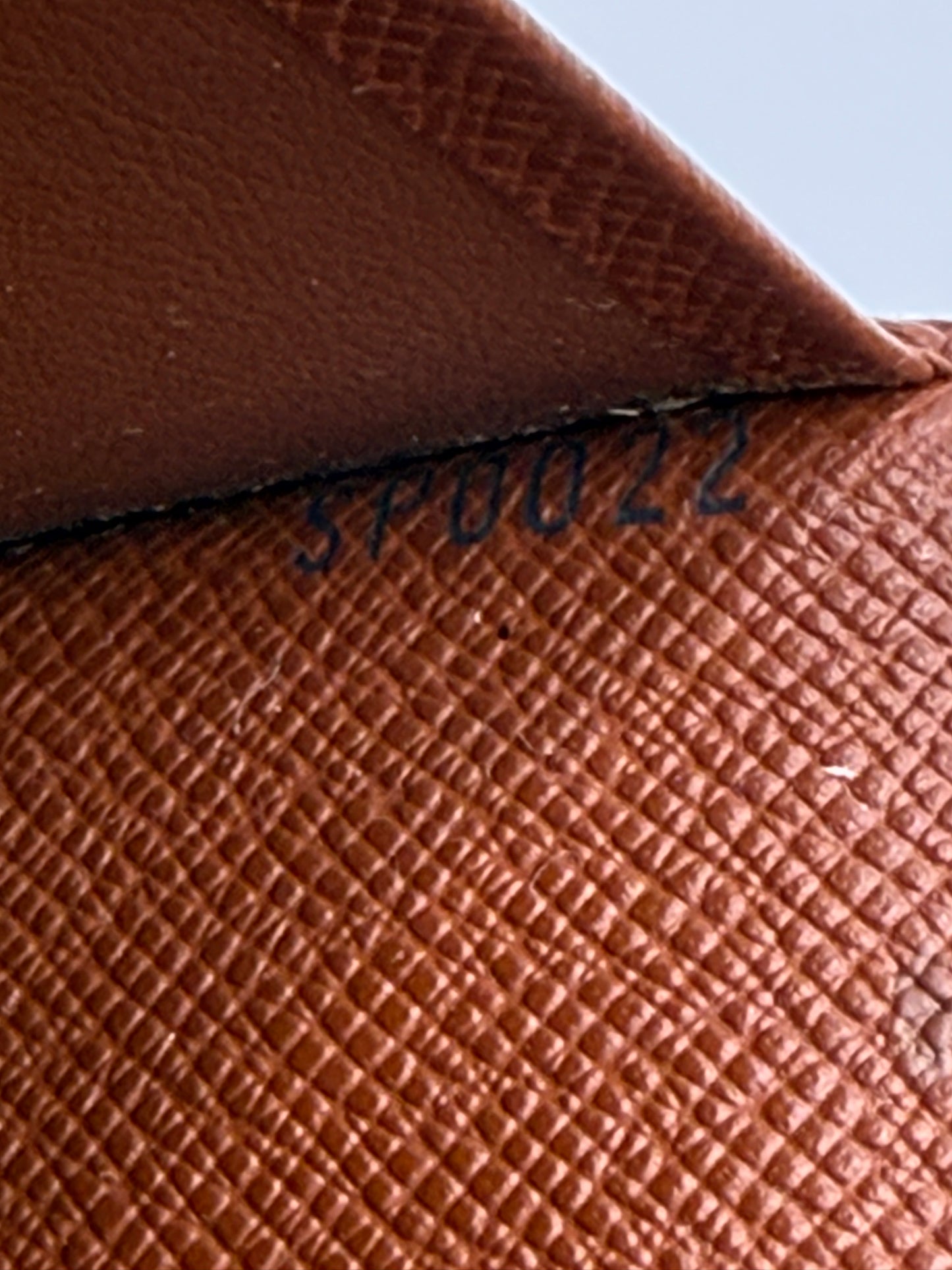 Louis Vuitton Monogram Agenda MM SP0022