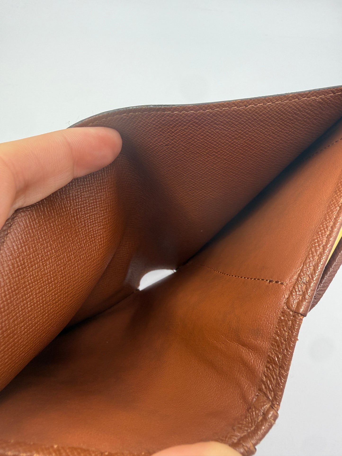 Louis Vuitton Monogram Coated Canvas Kisslock Wallet TH0054