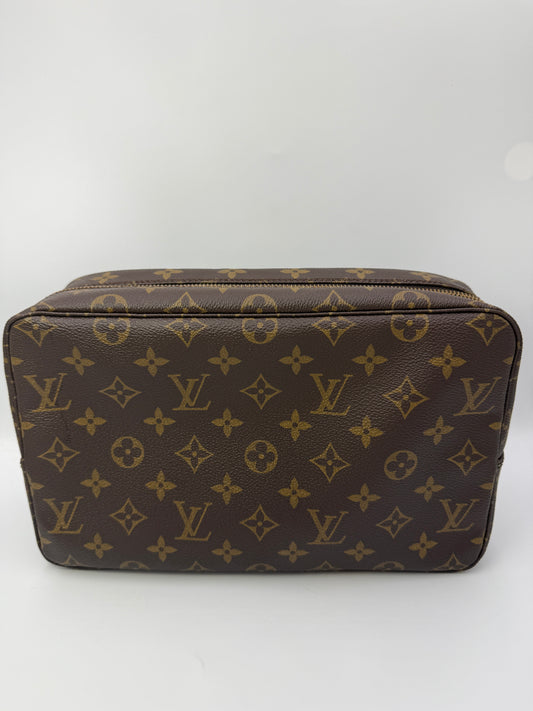 Louis Vuitton Monogram Coated Canvas Toiletry 28 cm 864TH