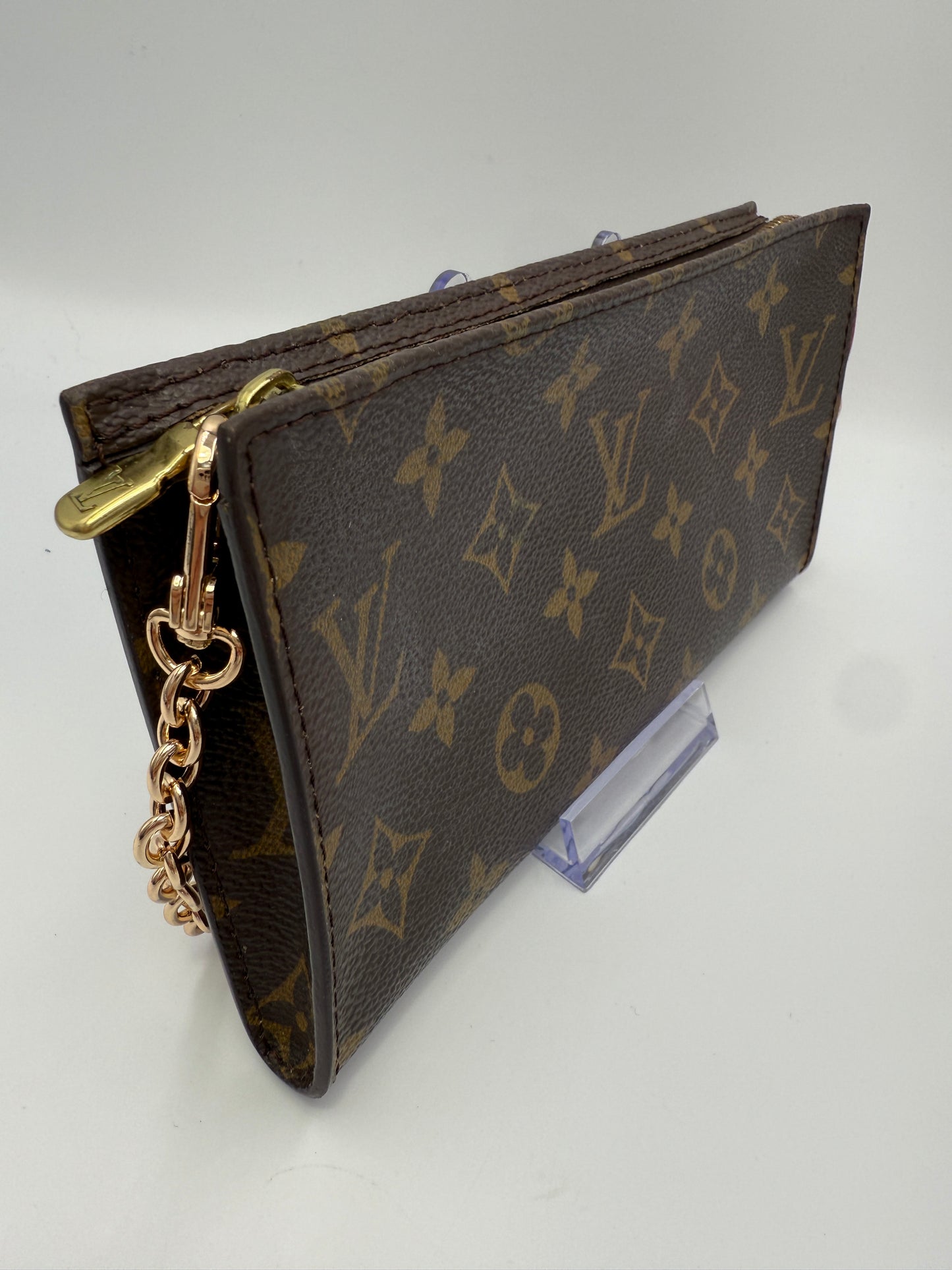 Louis Vuitton Monogram Coated Canvas Toiletry 19 cm