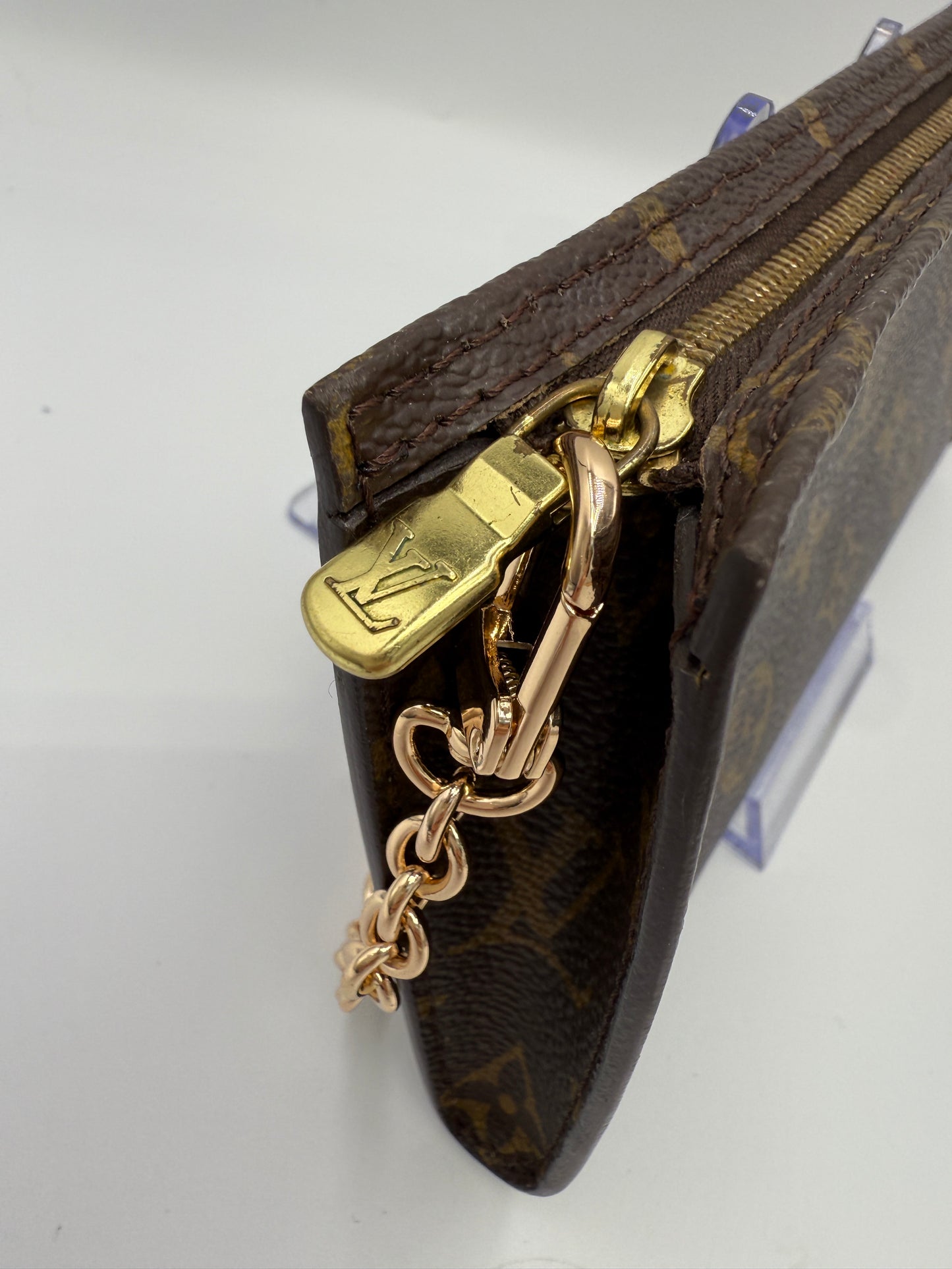 Louis Vuitton Monogram Coated Canvas Toiletry 19 cm