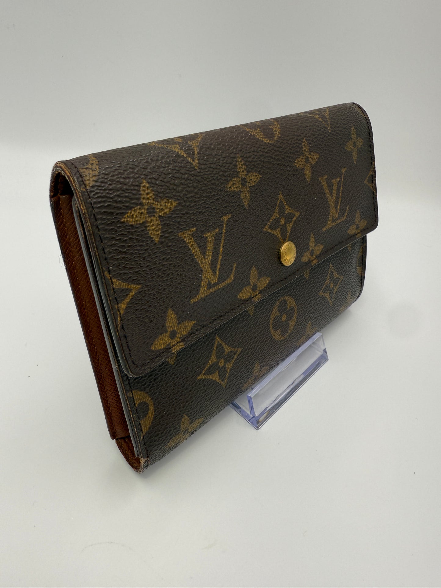 Louis Vuitton Monogram Compact International Wallet SP0011