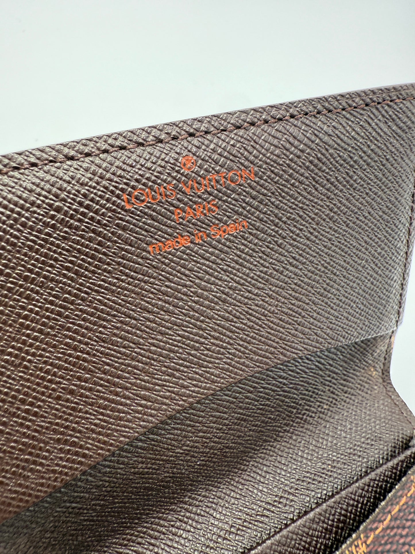 Louis Vuitton Damier Ebene Compact Card Holder CA1020
